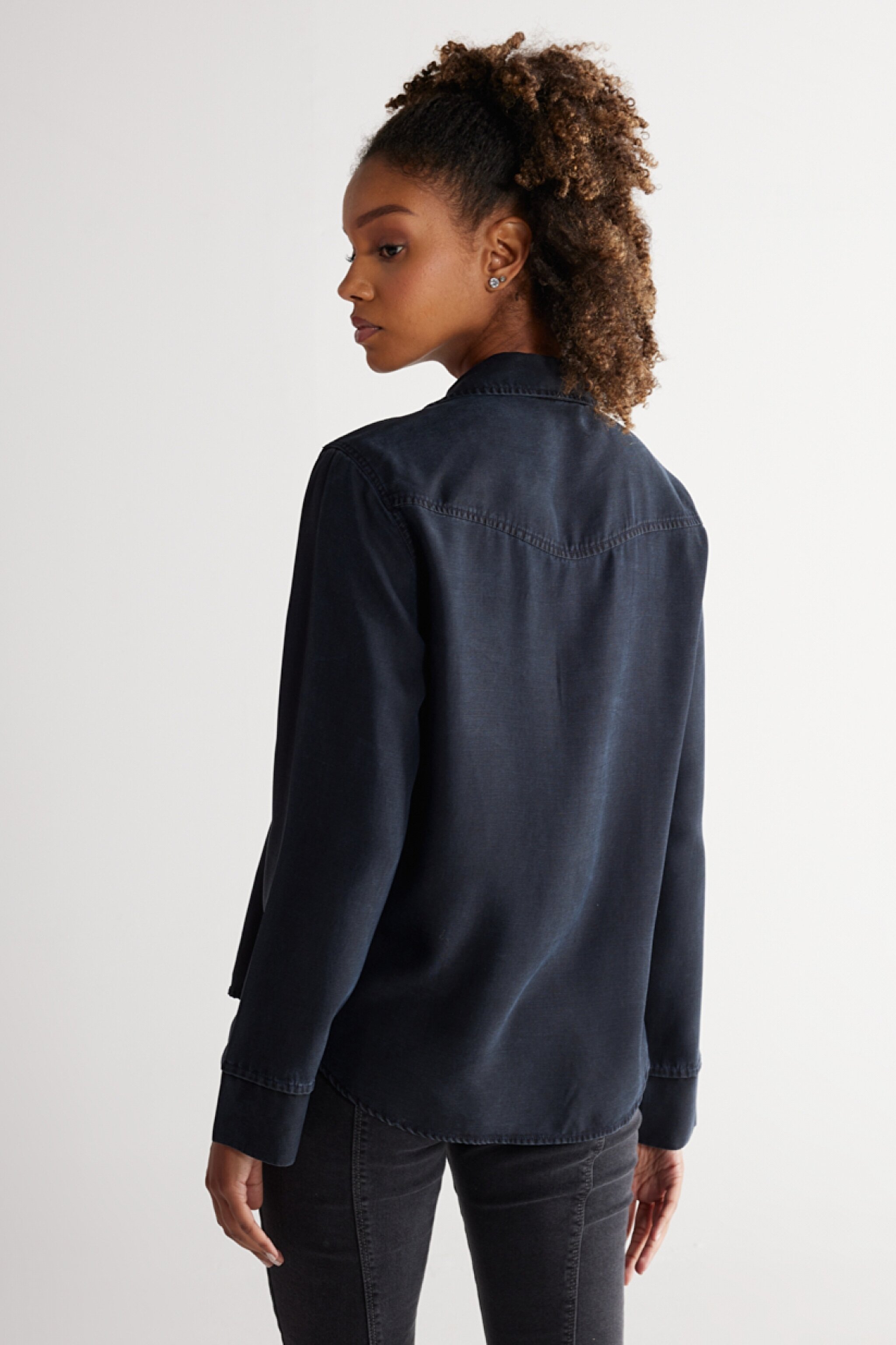 Regular Fit Normal Kesim Yakası Bağcıklı Siyah Jean Kot Gömlek - Black-W231622001 (görsel 8)
