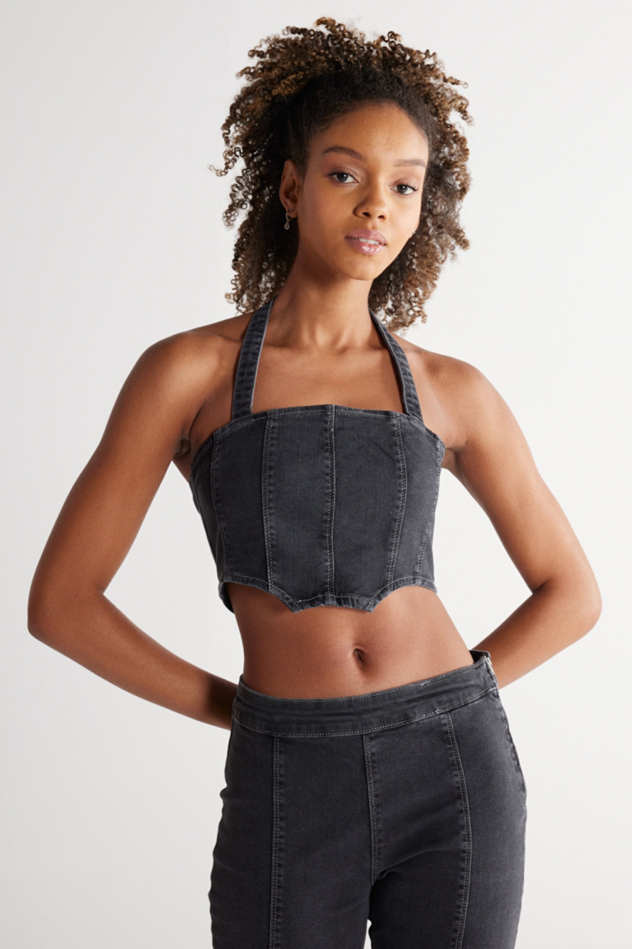 Regular Fit Normal Kesim Düz Yaka Siyah Jean Crop Bluz - Black-W231626001 (görsel 2)