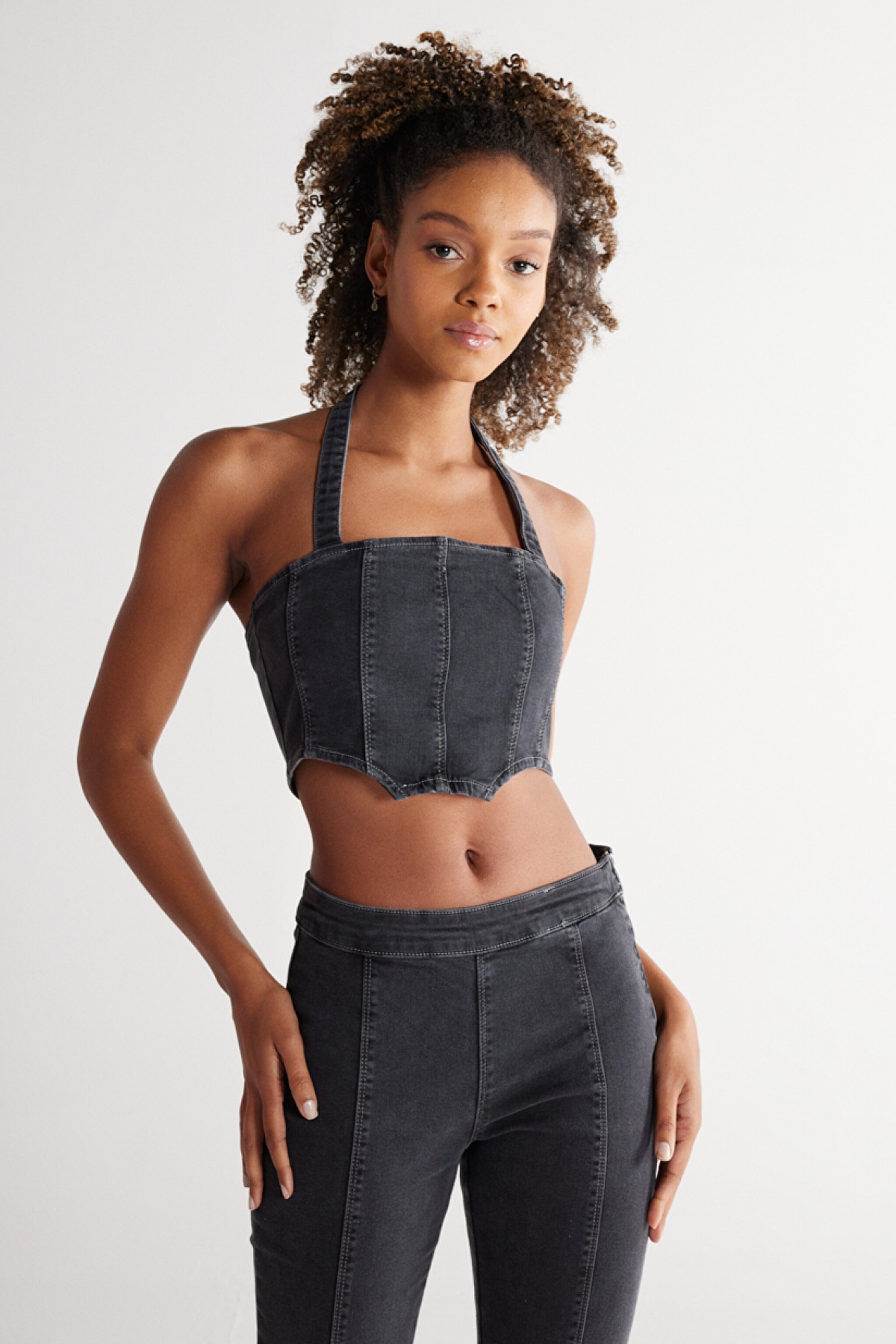 Regular Fit Normal Kesim Düz Yaka Siyah Jean Crop Bluz - Black-W231626001 (görsel 3)