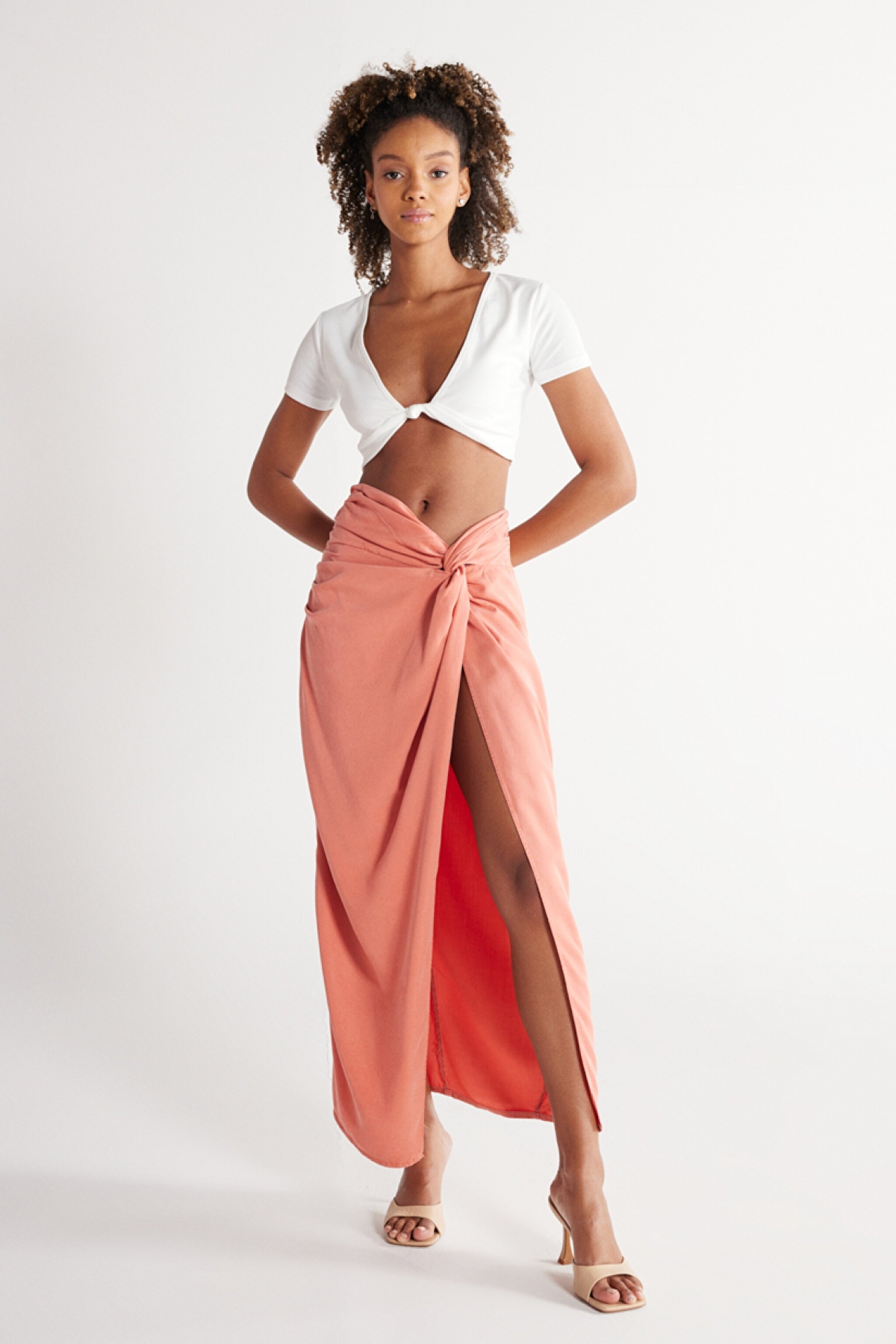 Regular Fit Normal Kesim Yüksek Bel Somon Yırtmaçlı Uzun Etek - Light Pink-W231638590 (görsel 5)