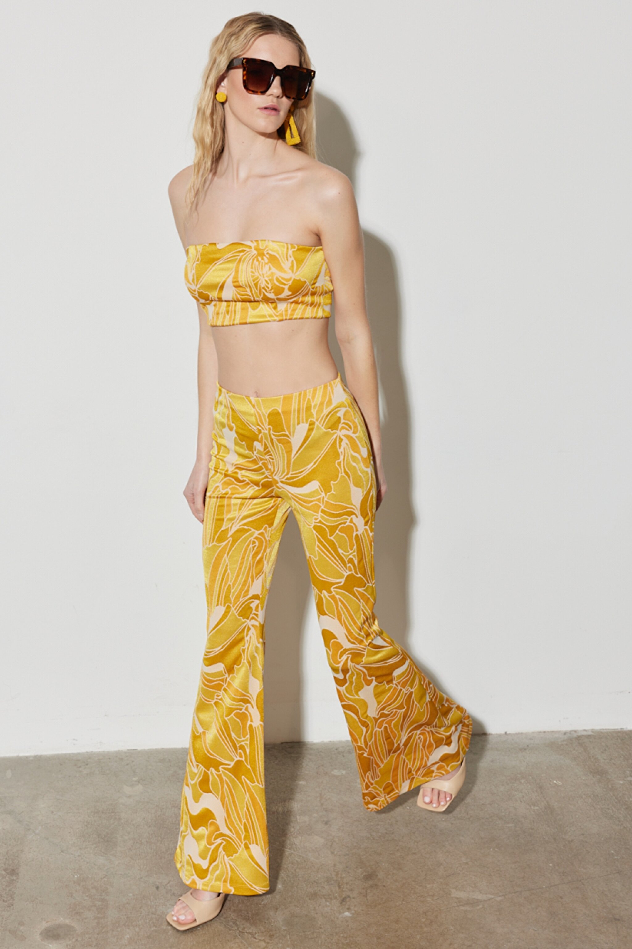 Flare Fit Yüksek Bel İspanyol Paça Desenli Sarı Esnek Pantolon - Yellow-W231665200 (görsel 3)