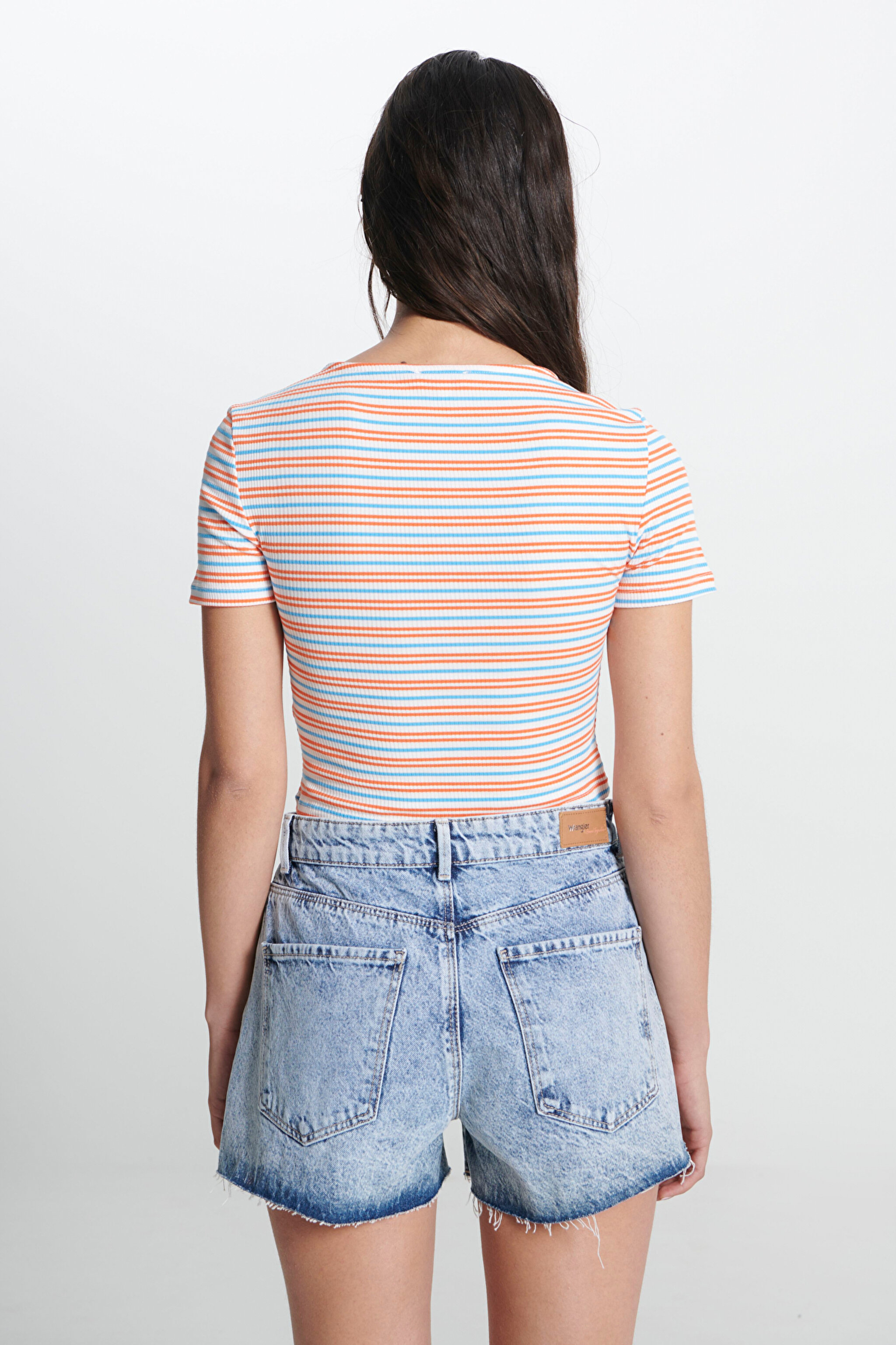 Regular Fit Normal Kesim V Yaka Çizgili Crop Bluz - Multi-W231673900 (görsel 5)