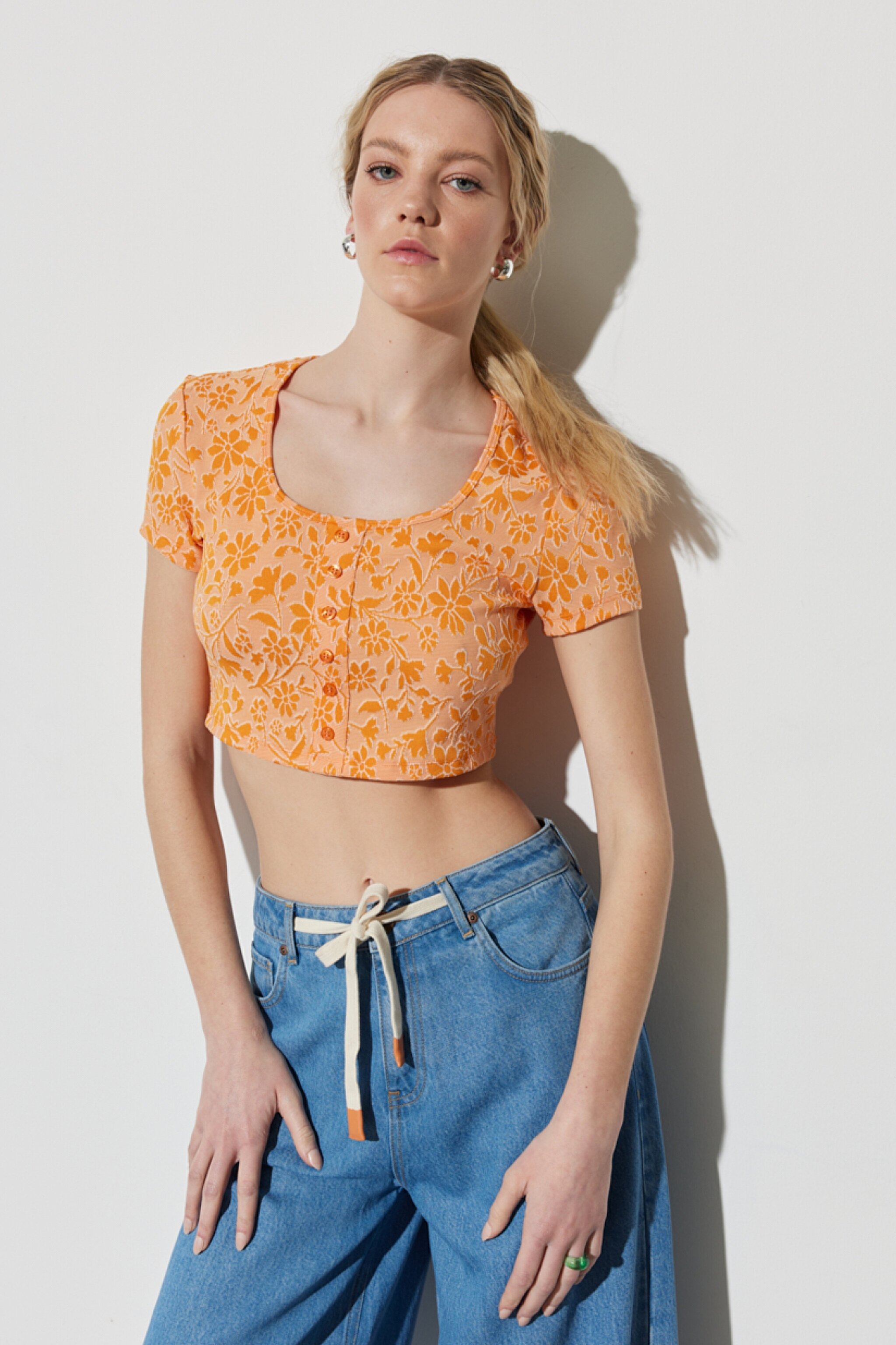 Regular Fit Normal Kesim Bisiklet Yaka Turuncu Crop Bluz - Orange-W231674700 (görsel 2)