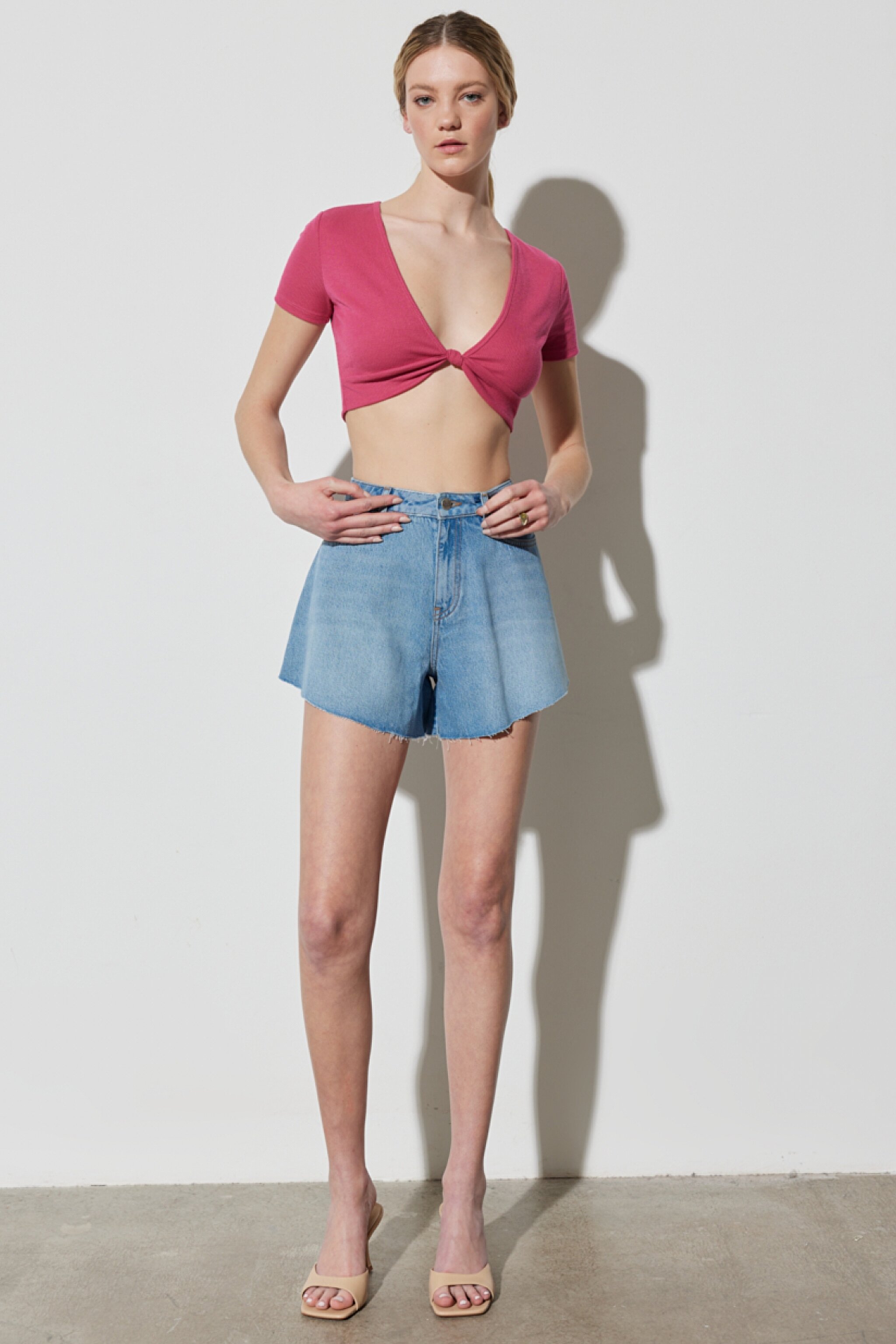 Regular Fit Normal Kesim V Yaka Pembe Crop Bluz - Pink-W231681611 (görsel 7)