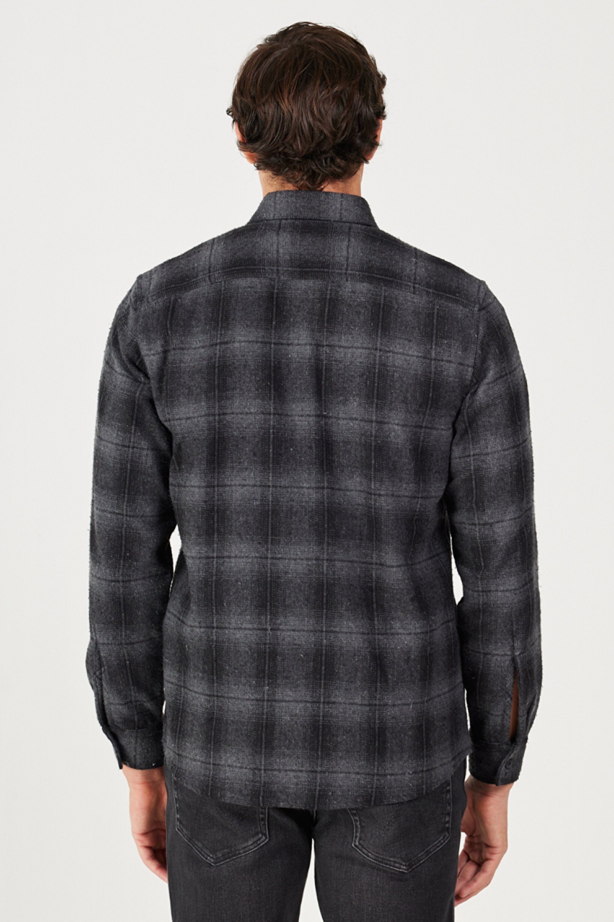 Regular Fit Normal Kesim Ekoseli Şardonlu Gri Uzun Kollu Gömlek - Gray-W232080035 (görsel 6)