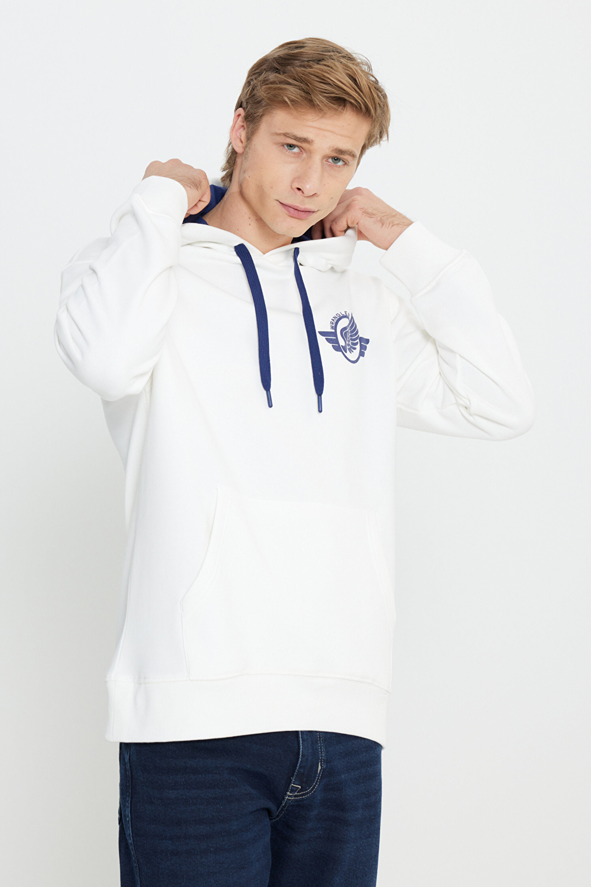 Loose Fit Rahat Kesim Kapüşonlu Sırt Baskılı İçi Polarlı Beyaz Sweatshirt - Off White-W232246102 (görsel 3)