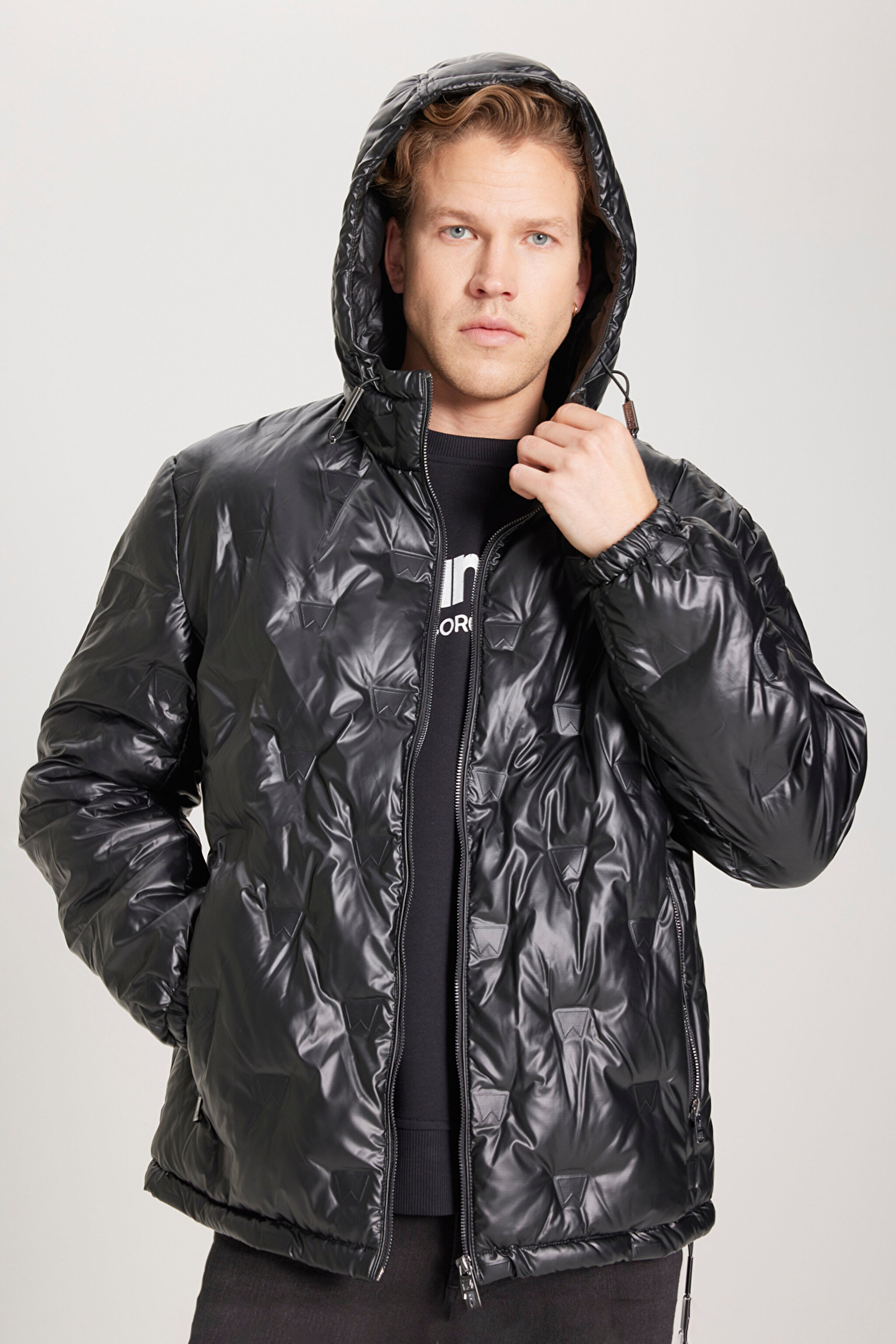 Regular Fit Normal Kesim Kapüşonlu Siyah Şişme Mont - Black-W232274001 (görsel 4)