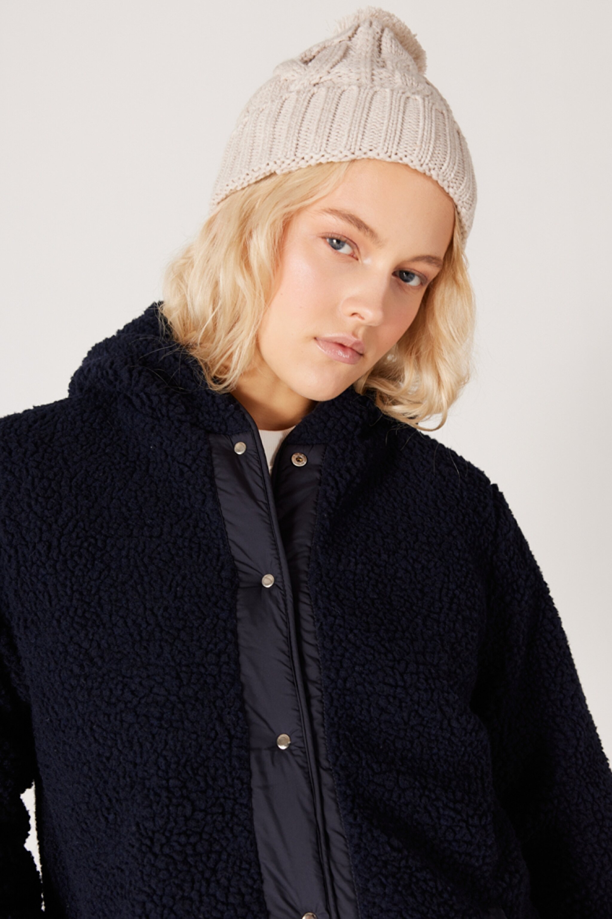 Loose Fit Rahat Kesim Kapüşonlu Kapitone Çift Taraflı Sherpa Lacivert Mont - Navy-W232275410 (görsel 7)