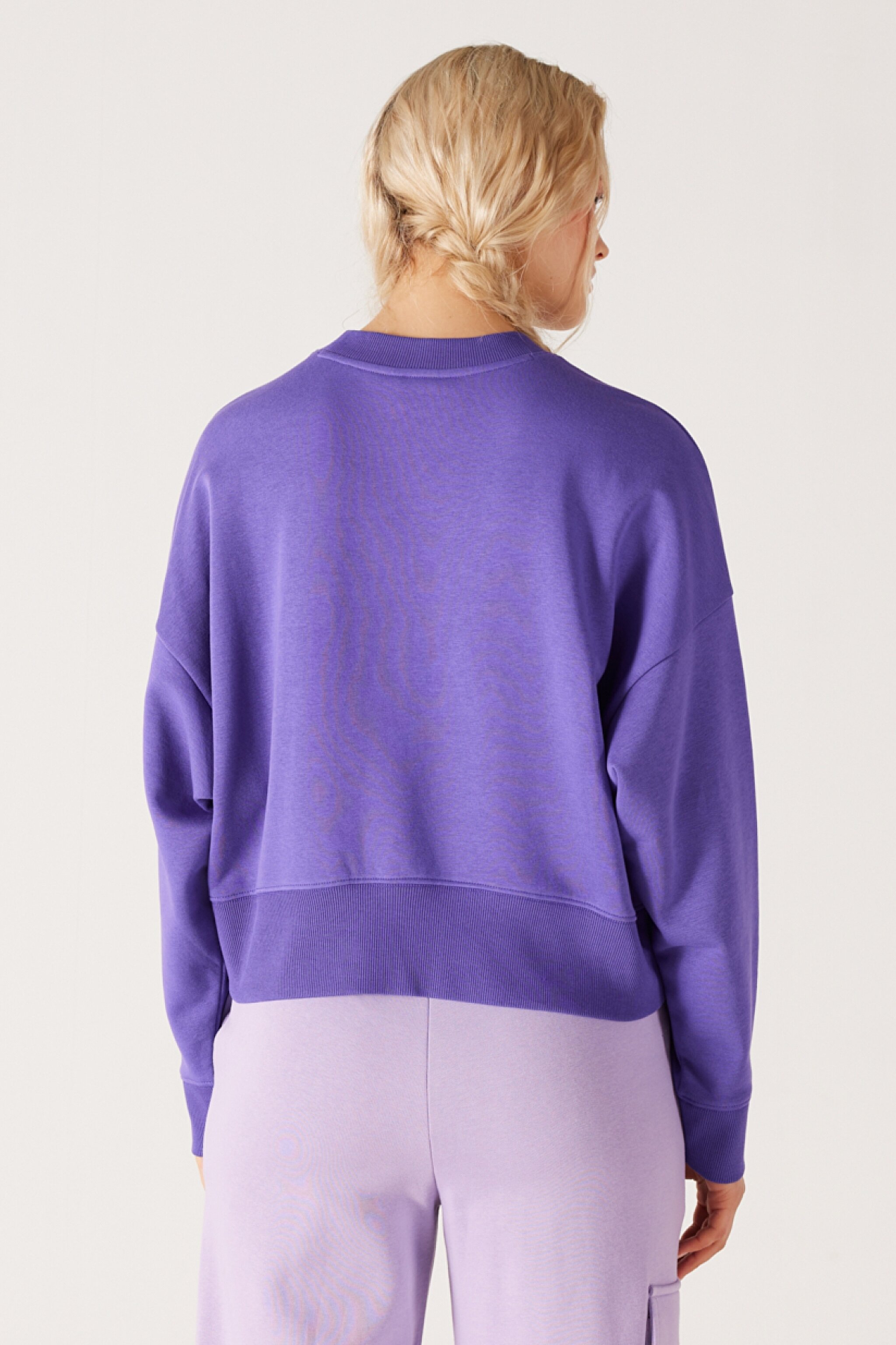 Relaxed Fit Geniş Kesim İçi Polarlı Bisiklet Yaka Mor Sweatshirt - Purple-W232310499 (görsel 6)
