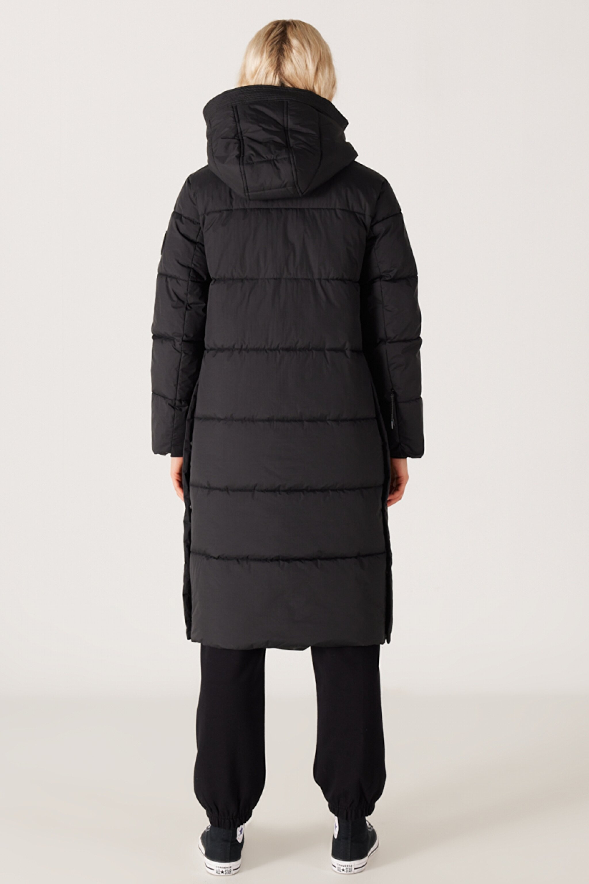 All Terrain Gear Regular Fit Dik Yaka Kapüşonlu Siyah Uzun Şişme Mont - Black-W232318001 (görsel 8)
