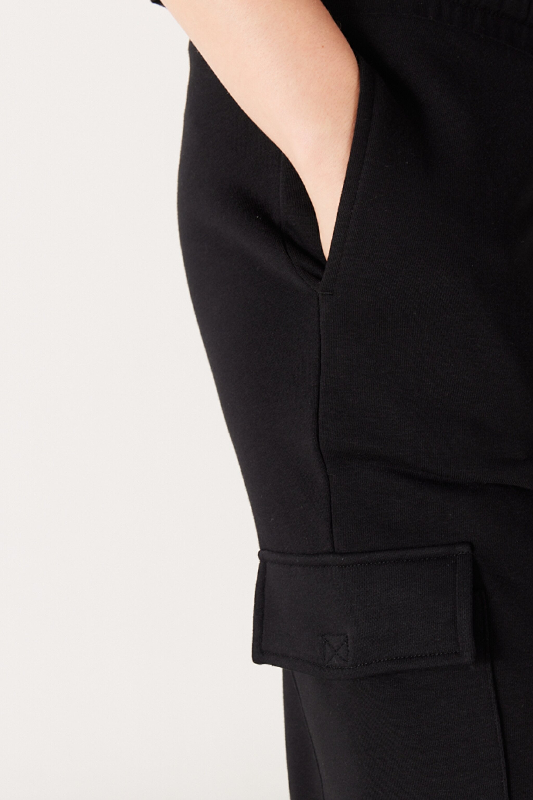Regular Fit Normal Kesim İçi Polarlı Cepli Siyah Jogger Eşofman Altı - Black-W232349001 (görsel 5)