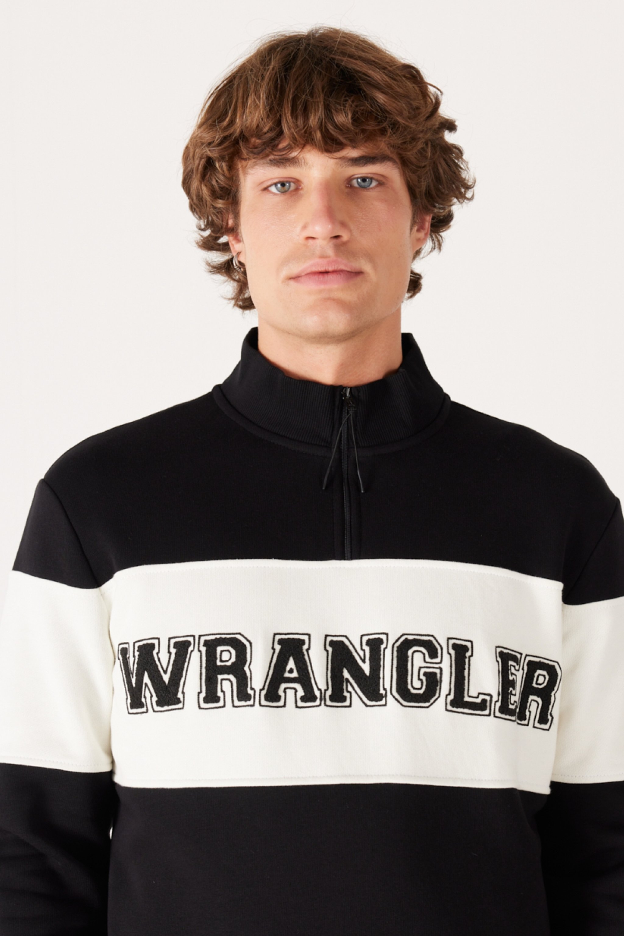 Regular Fit Normal Kesim %100 Pamuk İçi Polarlı Dik Yaka Siyah Sweatshirt - Black-W232526001 (görsel 4)