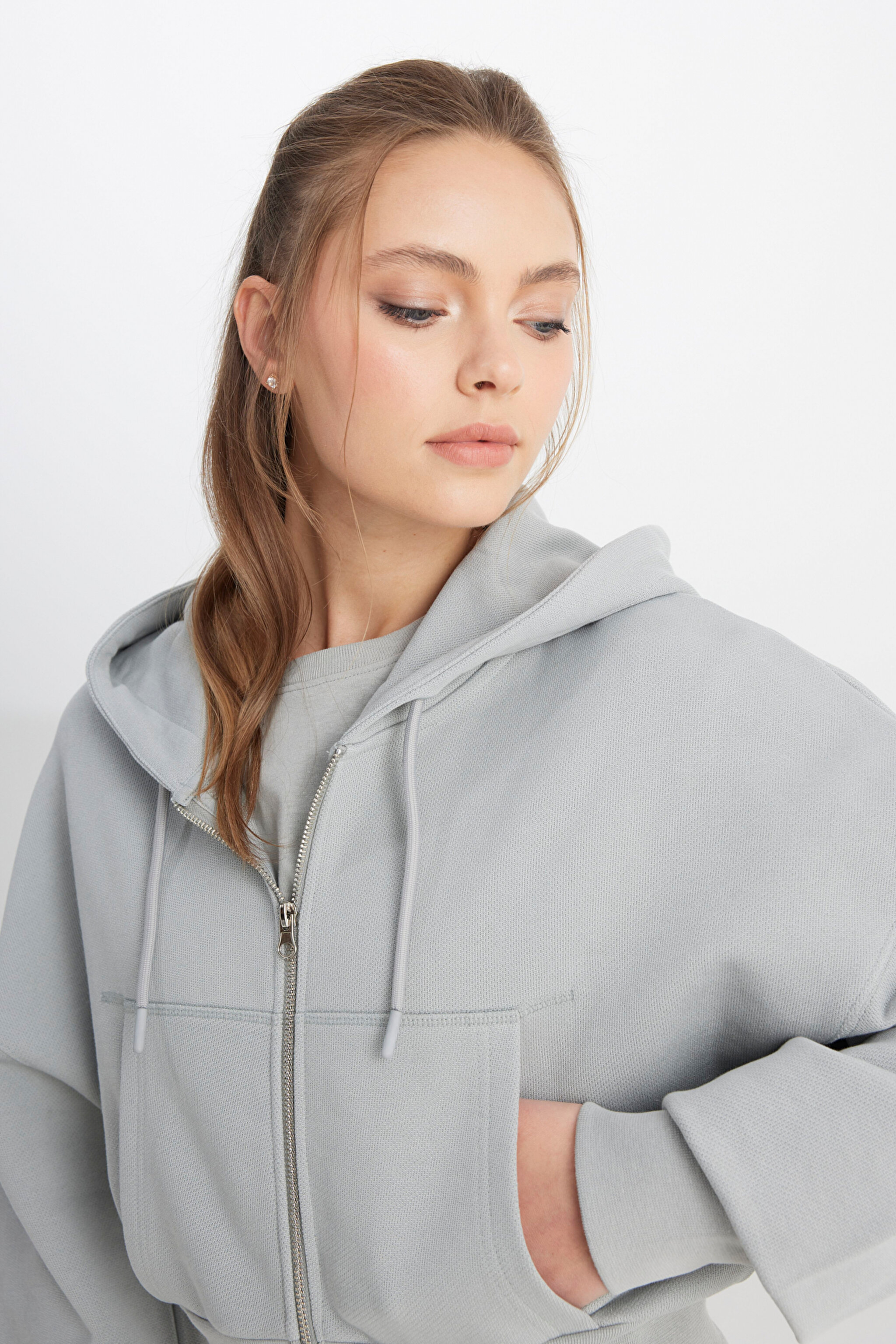 Relaxed Fit Geniş Kesim Kapüşonlu Fermuarlı %100 Pamuk Gri Sweatshirt Ceket - Gray-W241178035 (görsel 3)