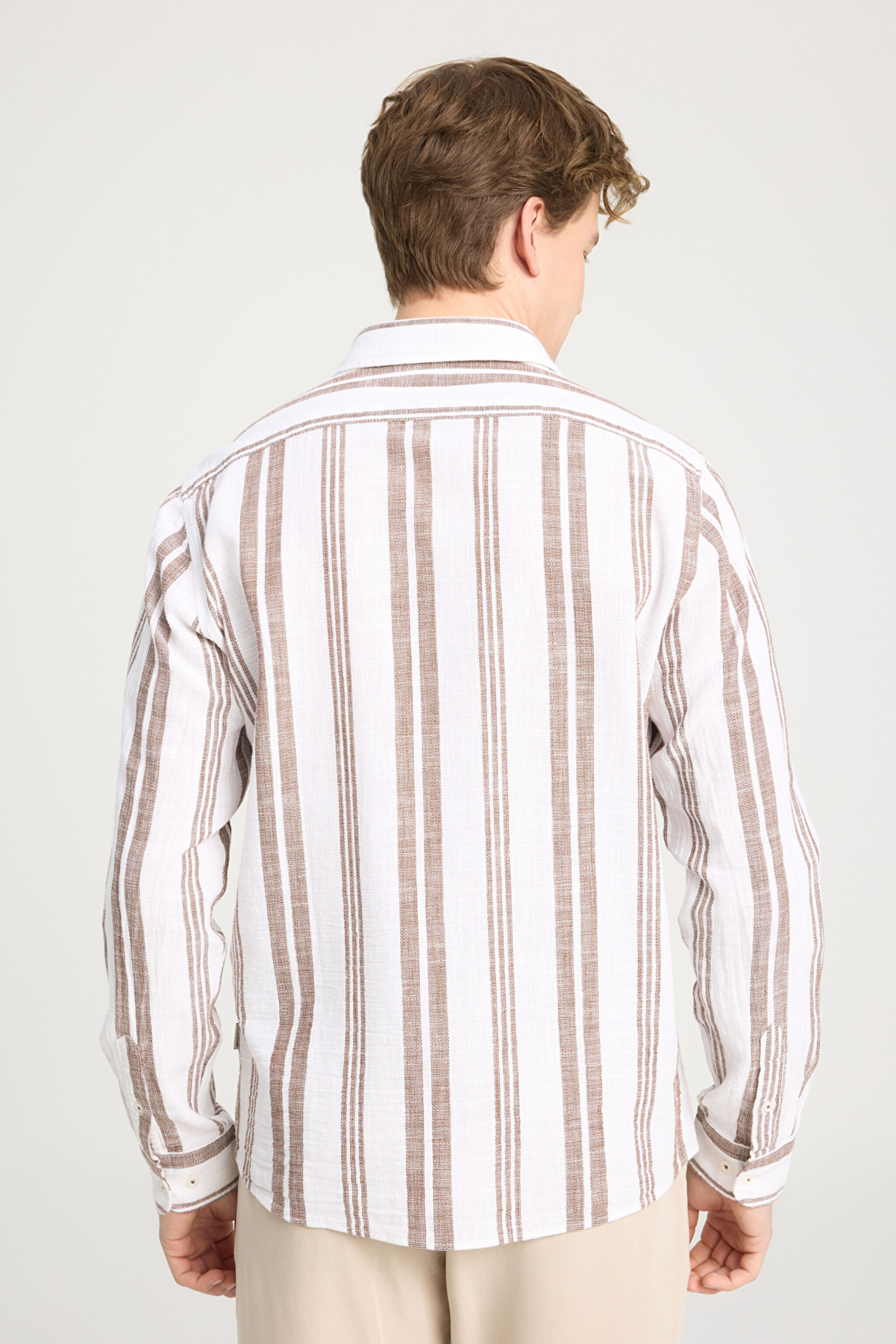 Relaxed Fit Geniş Kesim %100 Pamuk Kahverengi Gömlek - Brown-W241232220 (görsel 5)