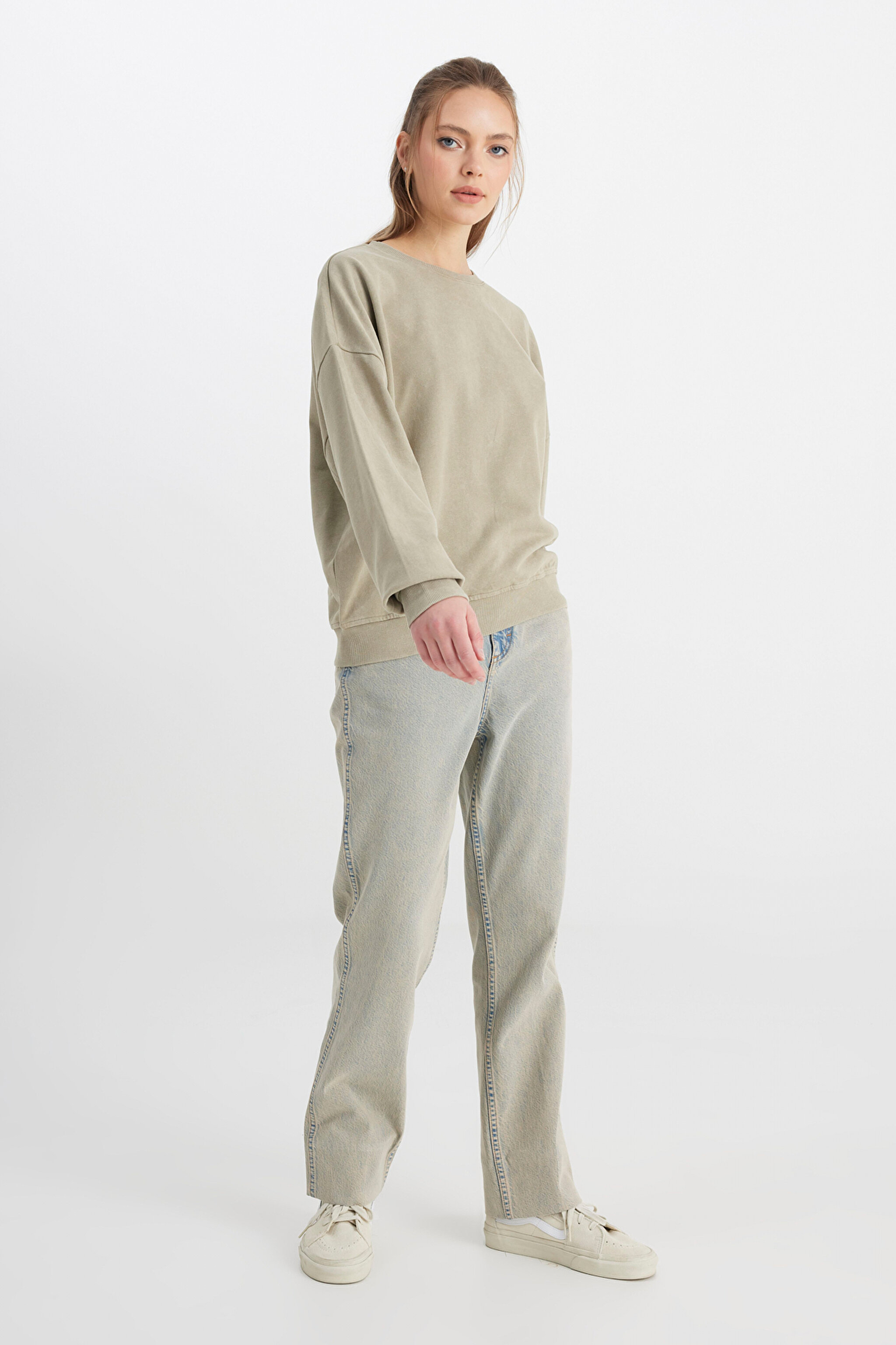 Relaxed Fit Geniş Kesim Bisiklet Yaka %100 Pamuk Haki Sweatshirt - Khaki-W241234801 (görsel 3)