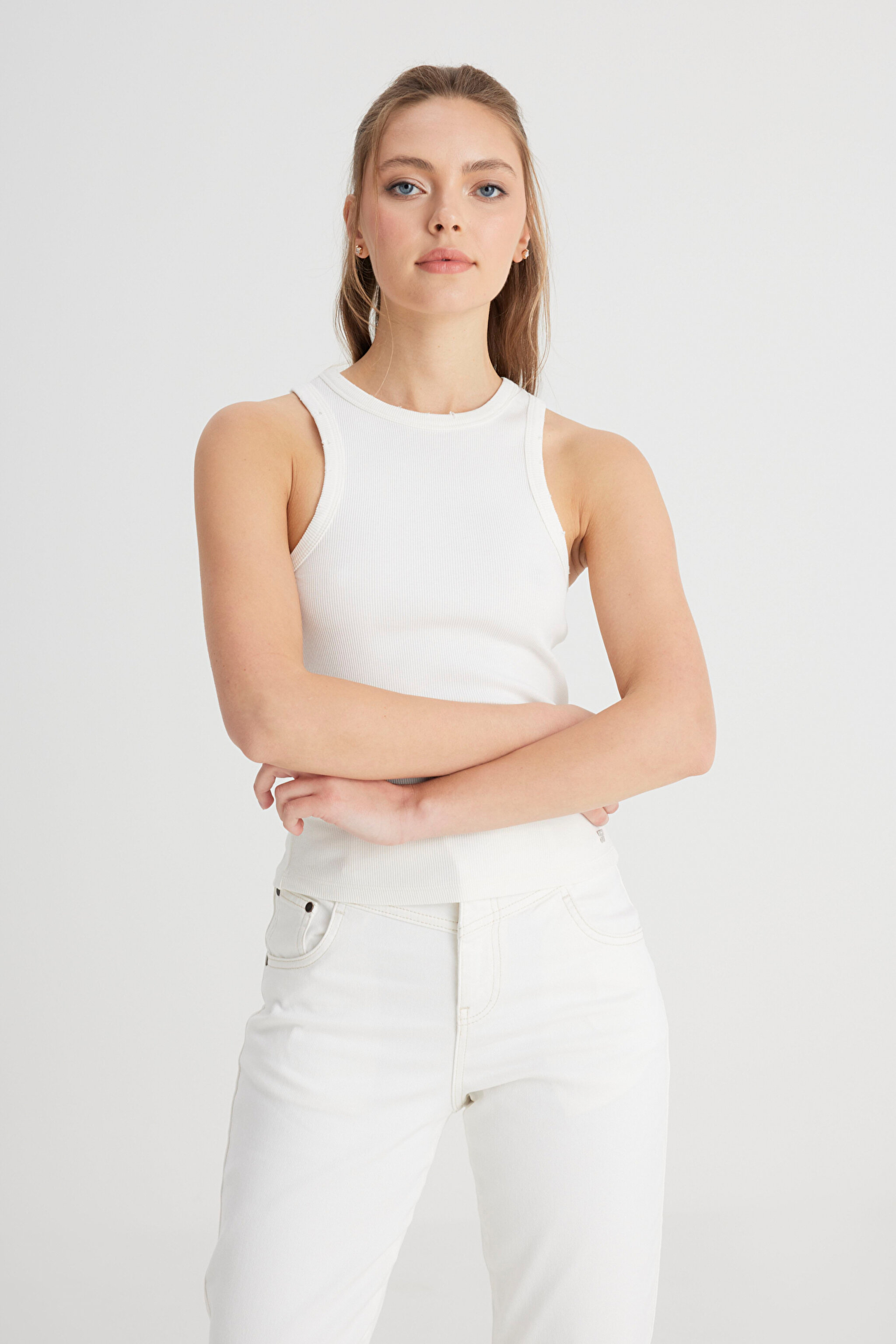 Slim Fit Dar Kesim Bisiklet Yaka Beyaz Bluz - White-W241281100 (görsel 3)