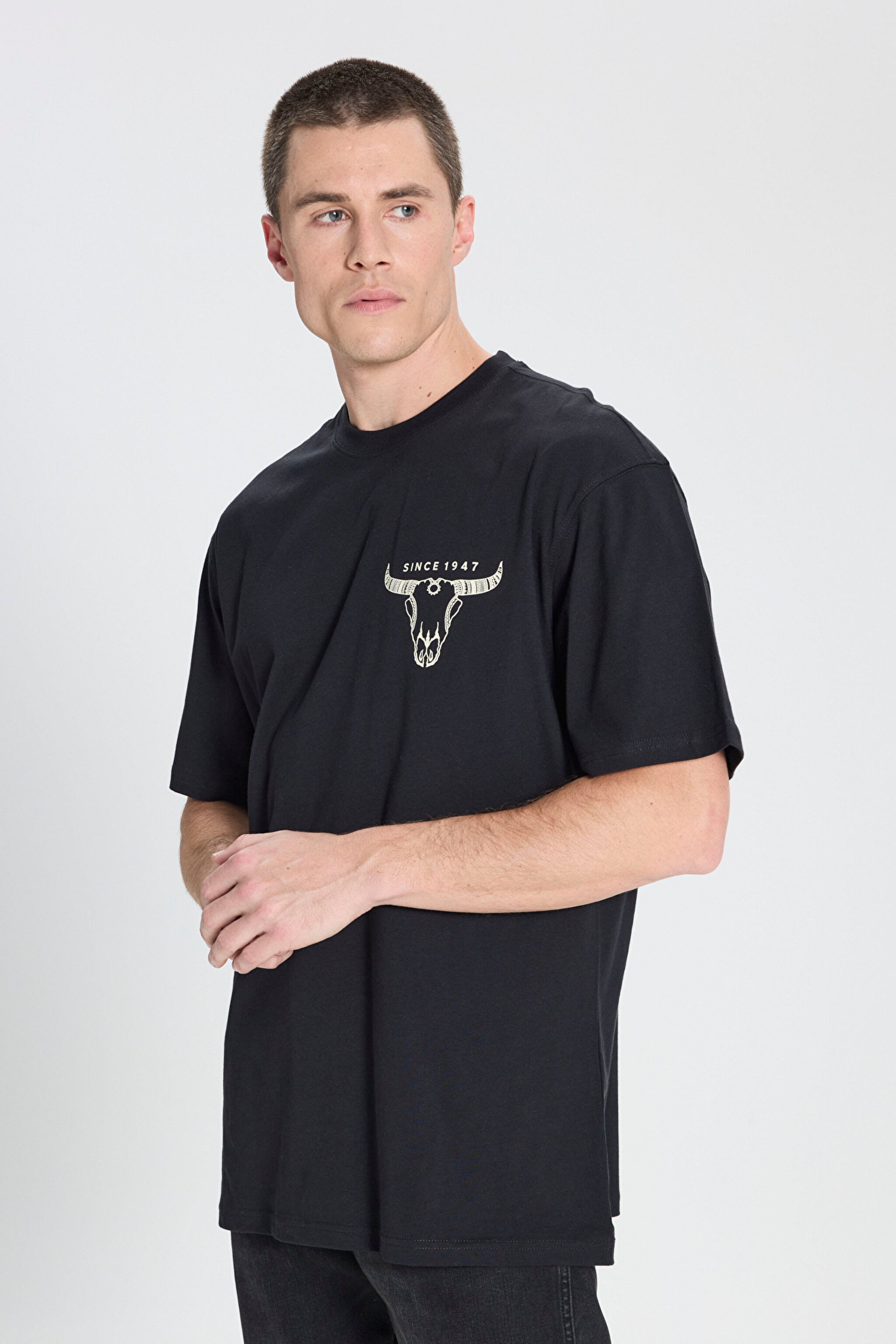 Loose Fit Rahat Kesim Bisiklet Yaka %100 Pamuk Siyah Tişört - Black-W241299001 (görsel 2)