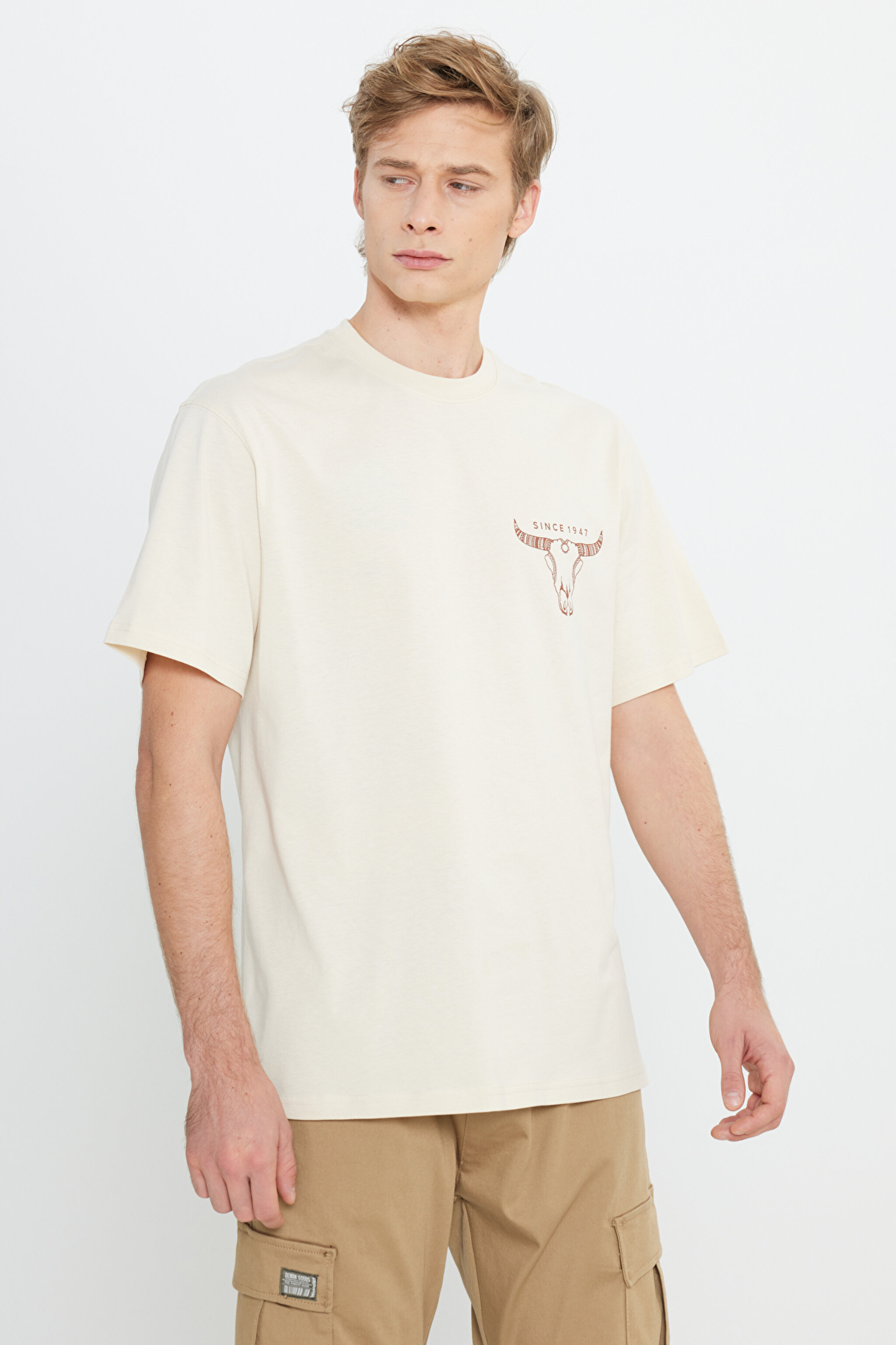 Loose Fit Rahat Kesim Bisiklet Yaka %100 Pamuk Ekru Tişört - Ecru-W241299104 (görsel 2)