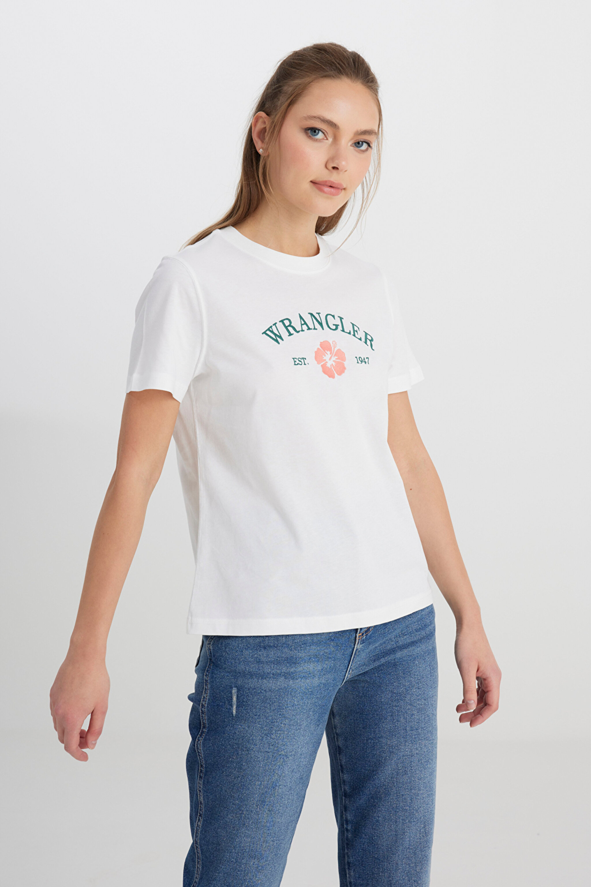 Regular Fit Normal Kesim Bisiklet Yaka %100 Pamuk Beyaz Tişört