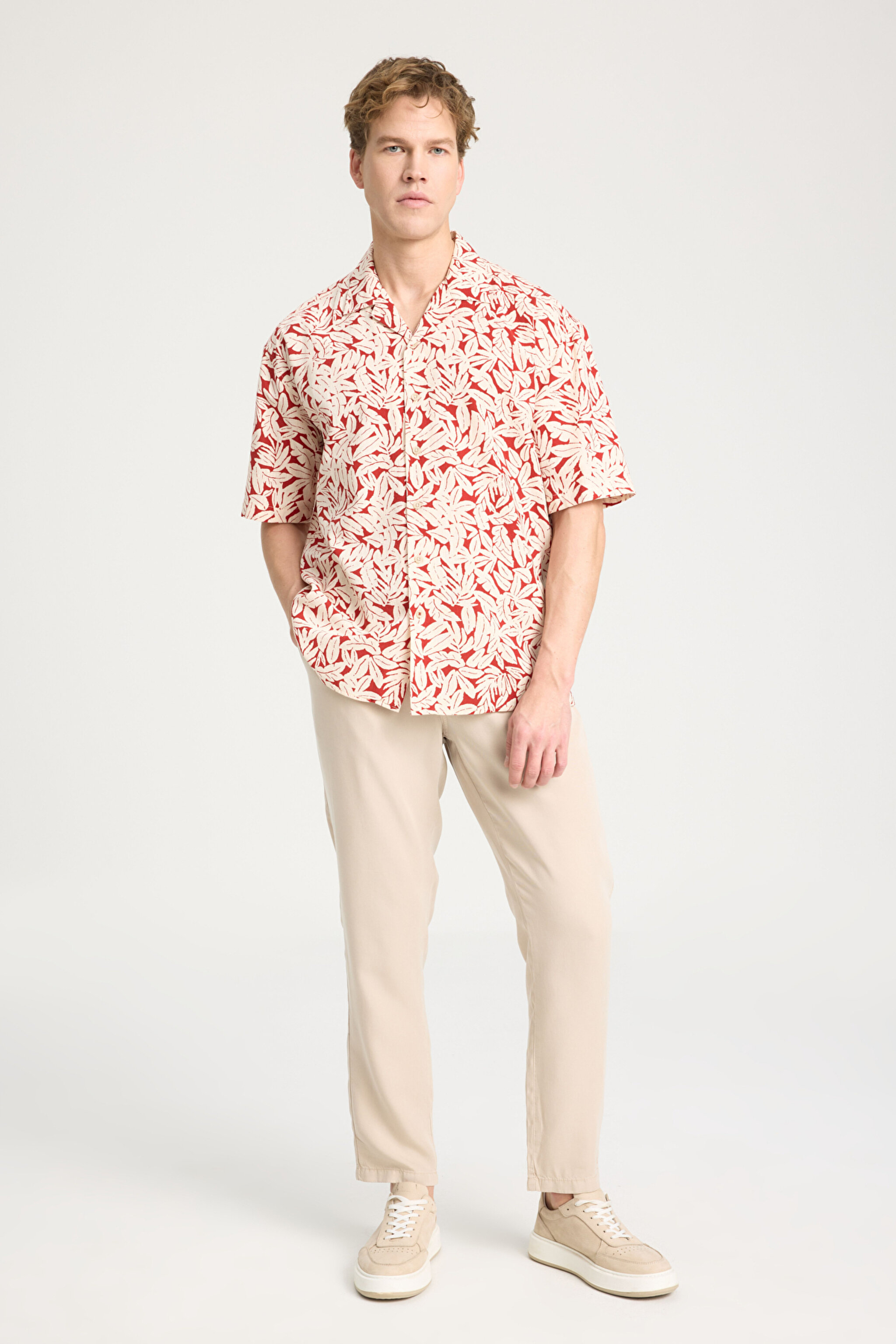 Relaxed Fit Geniş Kesim Kısa Kollu %100 Pamuk Çok Renkli Kırmızı Gömlek - Multi-W241406900 (görsel 3)