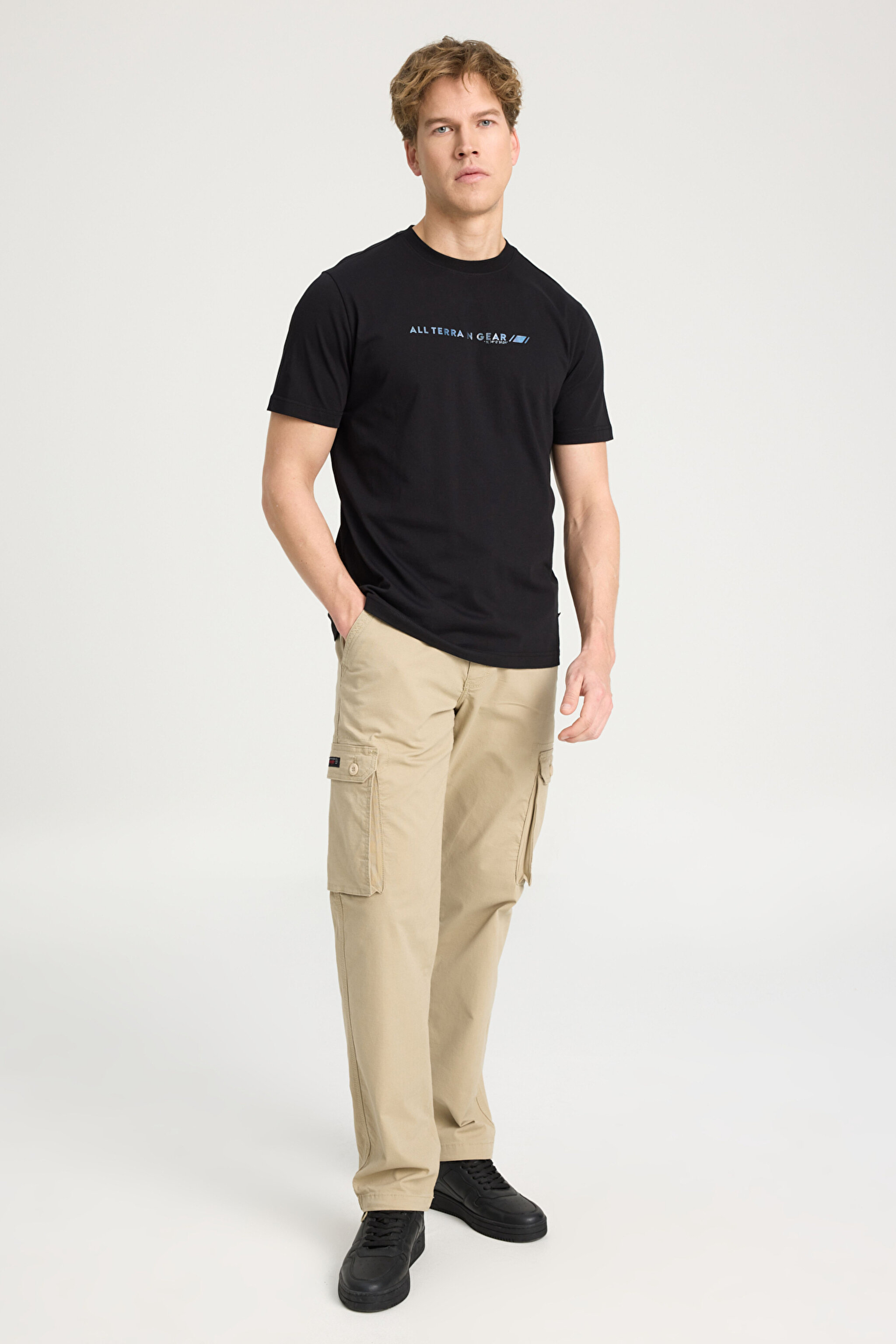 Regular Fit Normal Kesim Bisiklet Yaka %100 Pamuk Siyah Tişört - Black-W241546001 (görsel 4)