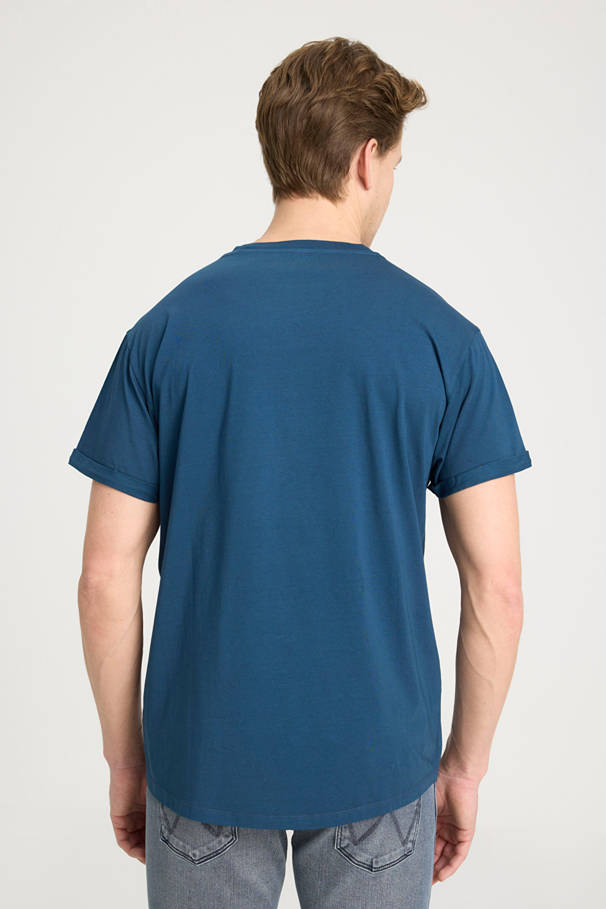 Loose Fit Rahat Kesim Bisiklet Yaka %100 Pamuk Lacivert Tişört - İndigo-W241576TF (görsel 5)