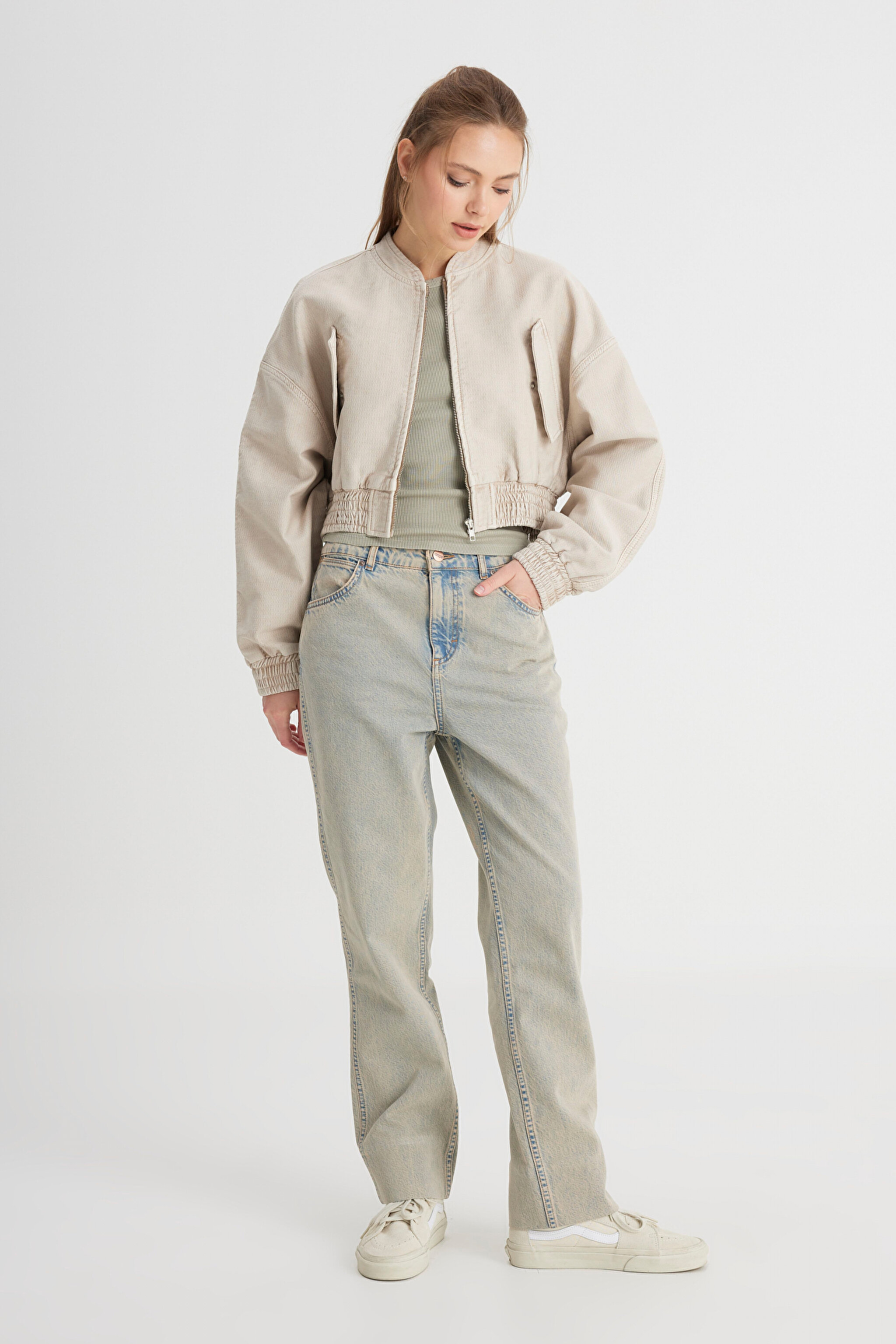 Slim Fit Dar Kesim Bisiklet Yaka %100 Pamuk Bej Bomber Ceket - Beige-W241606614 (görsel 4)