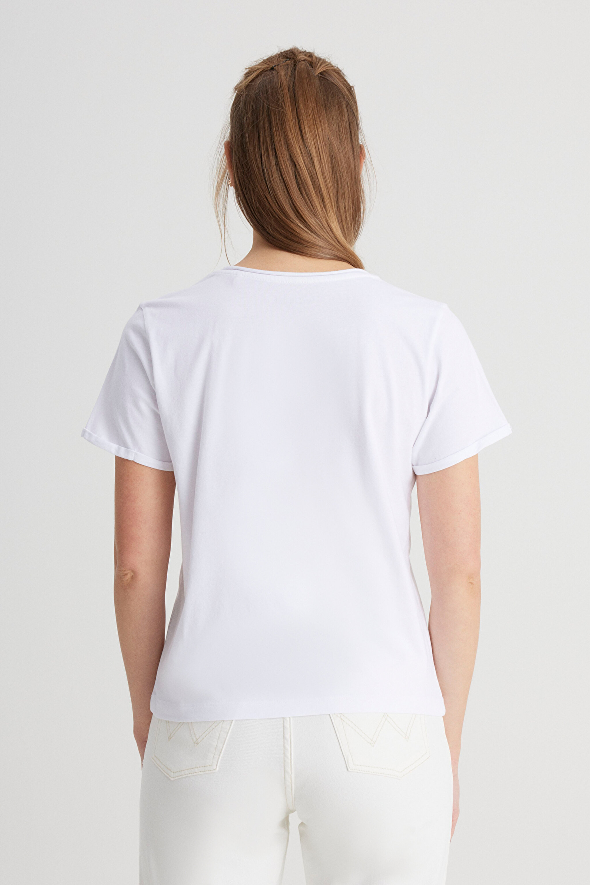 Regular Fit Normal Kesim V Yaka %100 Pamuk Beyaz Tişört - White-W241664100 (görsel 5)