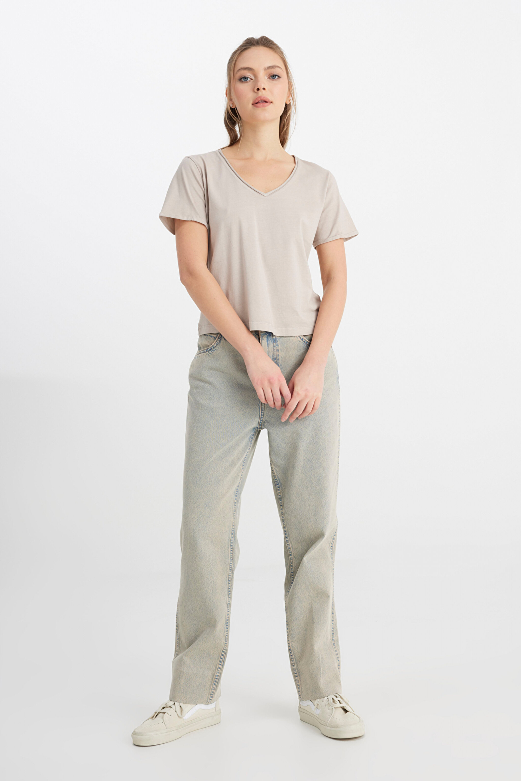 Regular Fit Normal Kesim V Yaka %100 Pamuk Bej Tişört - Beige-W241664614 (görsel 3)