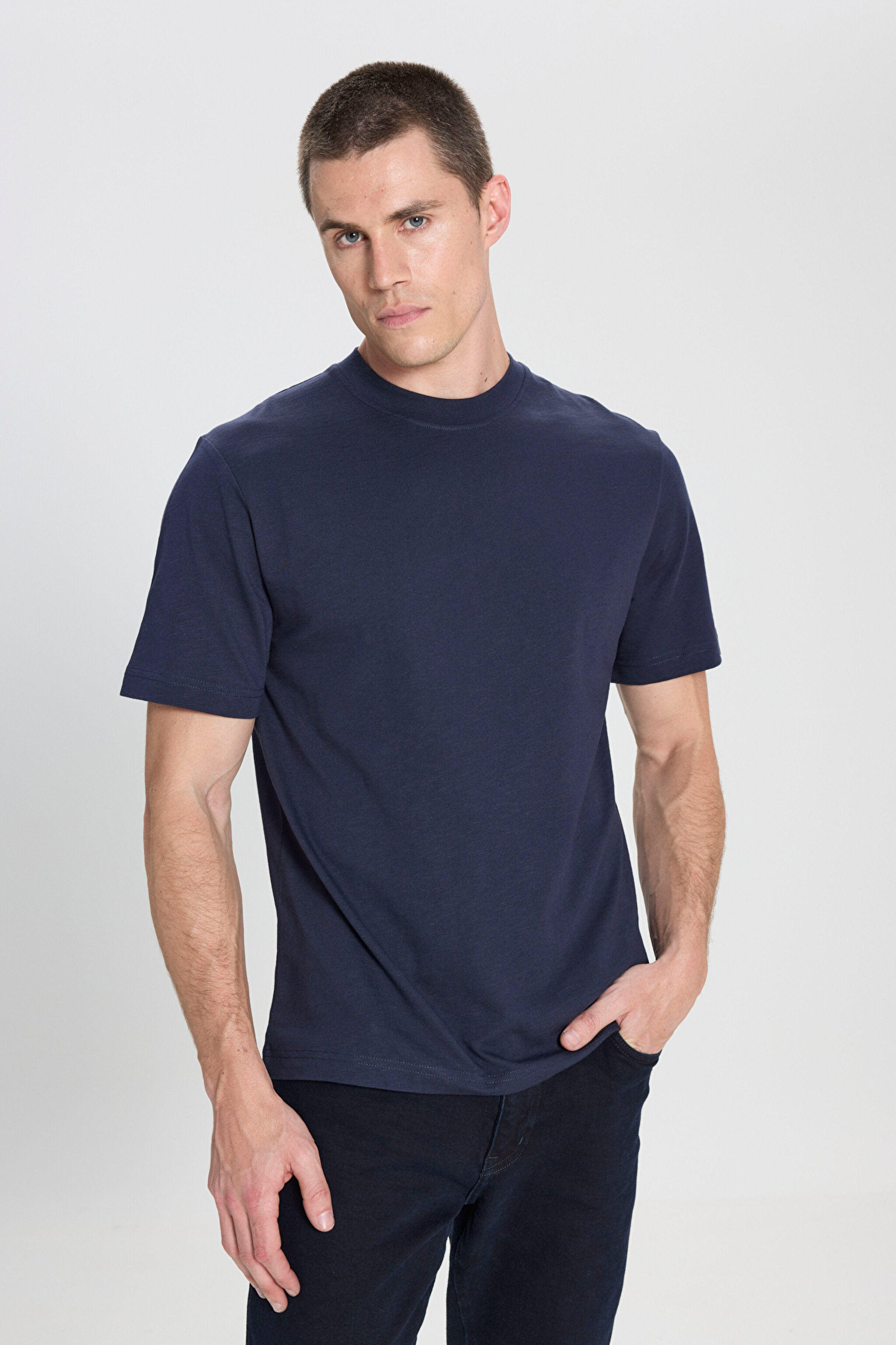 Regular Fit Normal Kesim Bisiklet Yaka %100 Pamuk Lacivert Tişört - Navy-W241673410 (görsel 2)