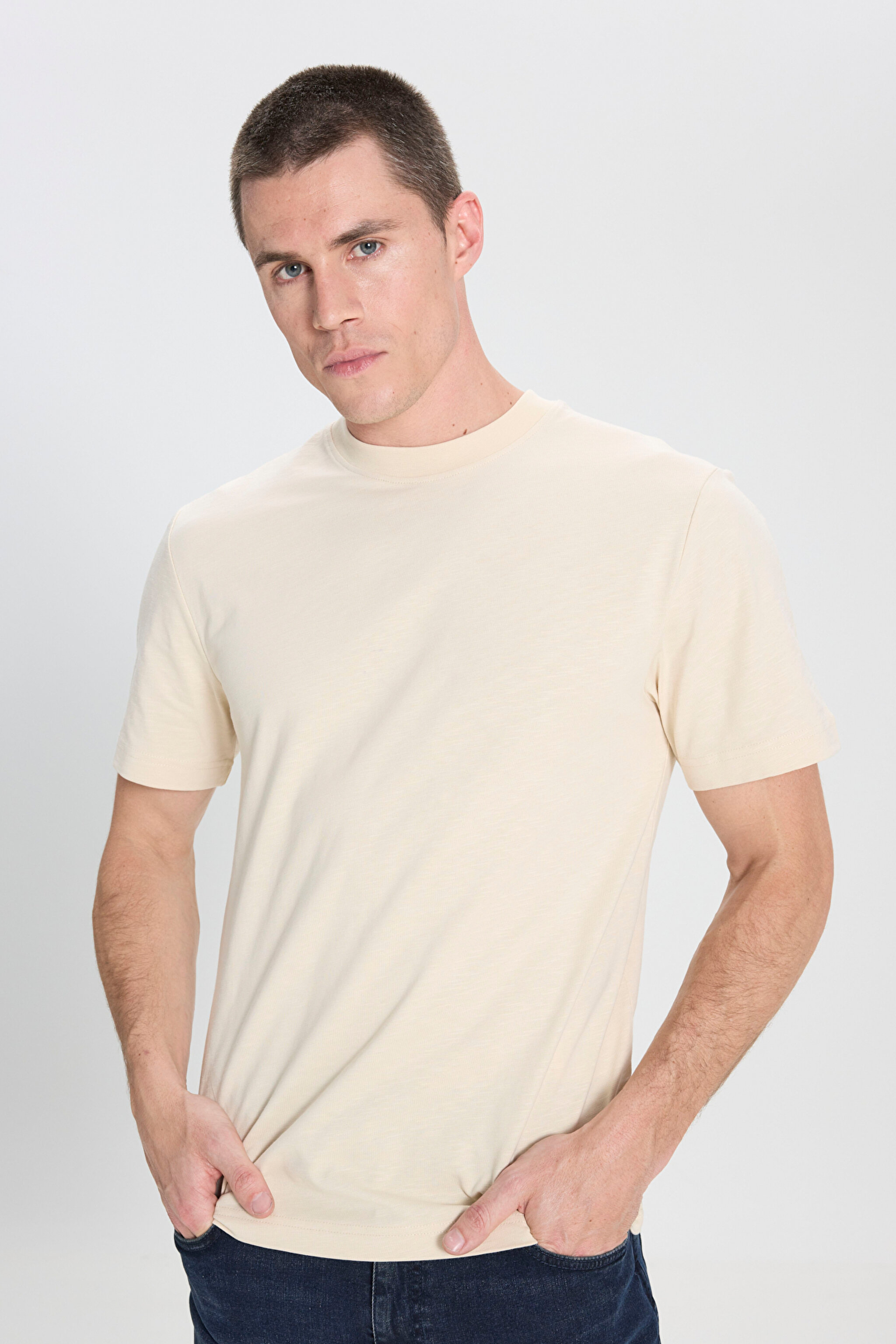Regular Fit Normal Kesim Bisiklet Yaka %100 Pamuk Bej Tişört - Beige-W241673614 (görsel 3)