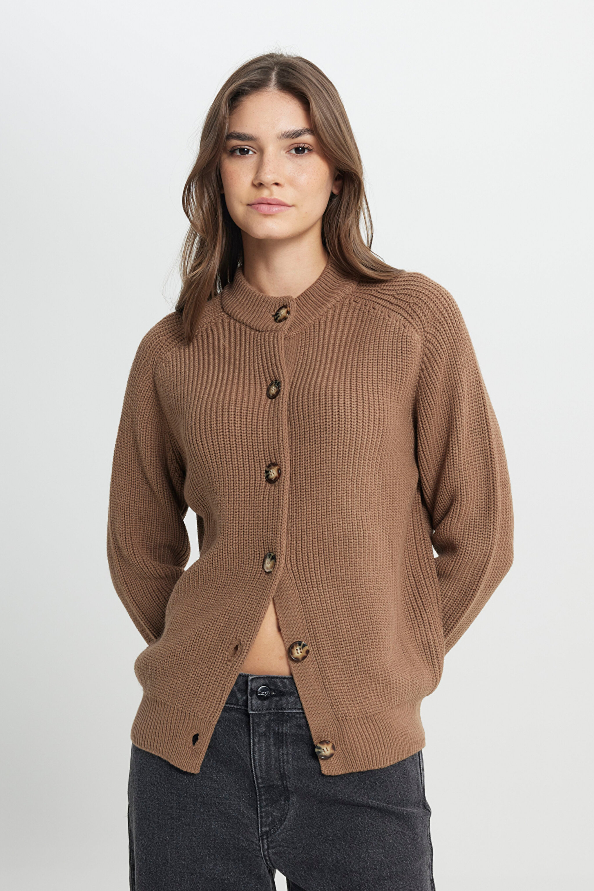Regular Fit Normal Kesim Düğme Detaylı Camel Triko Kazak - Dark Camel-W242192825 (görsel 2)