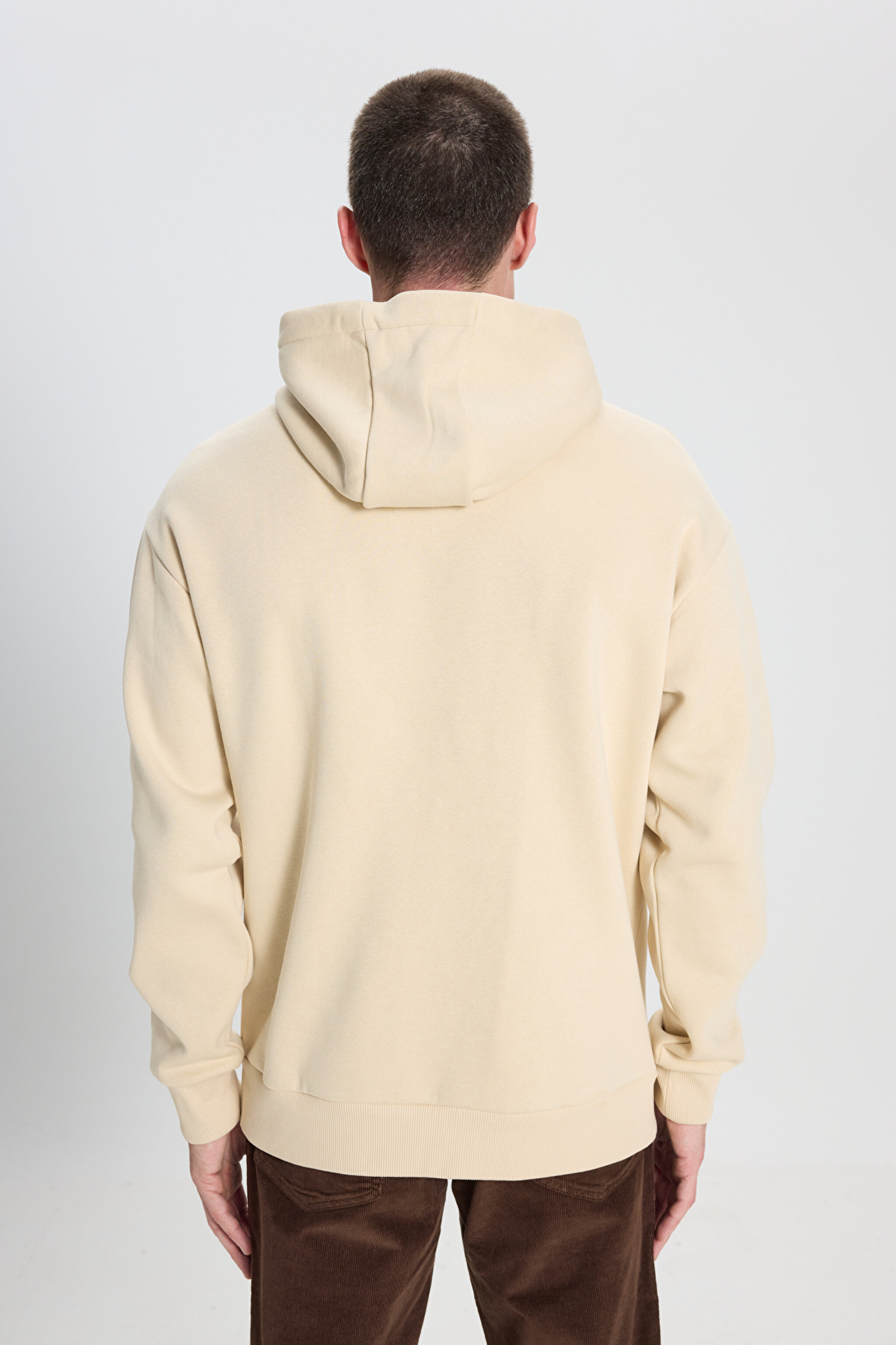 Relaxed Fit Geniş Kesim Kapüşonlu İçi Polarlı Bej Sweatshirt - Beige-W242279614 (görsel 5)