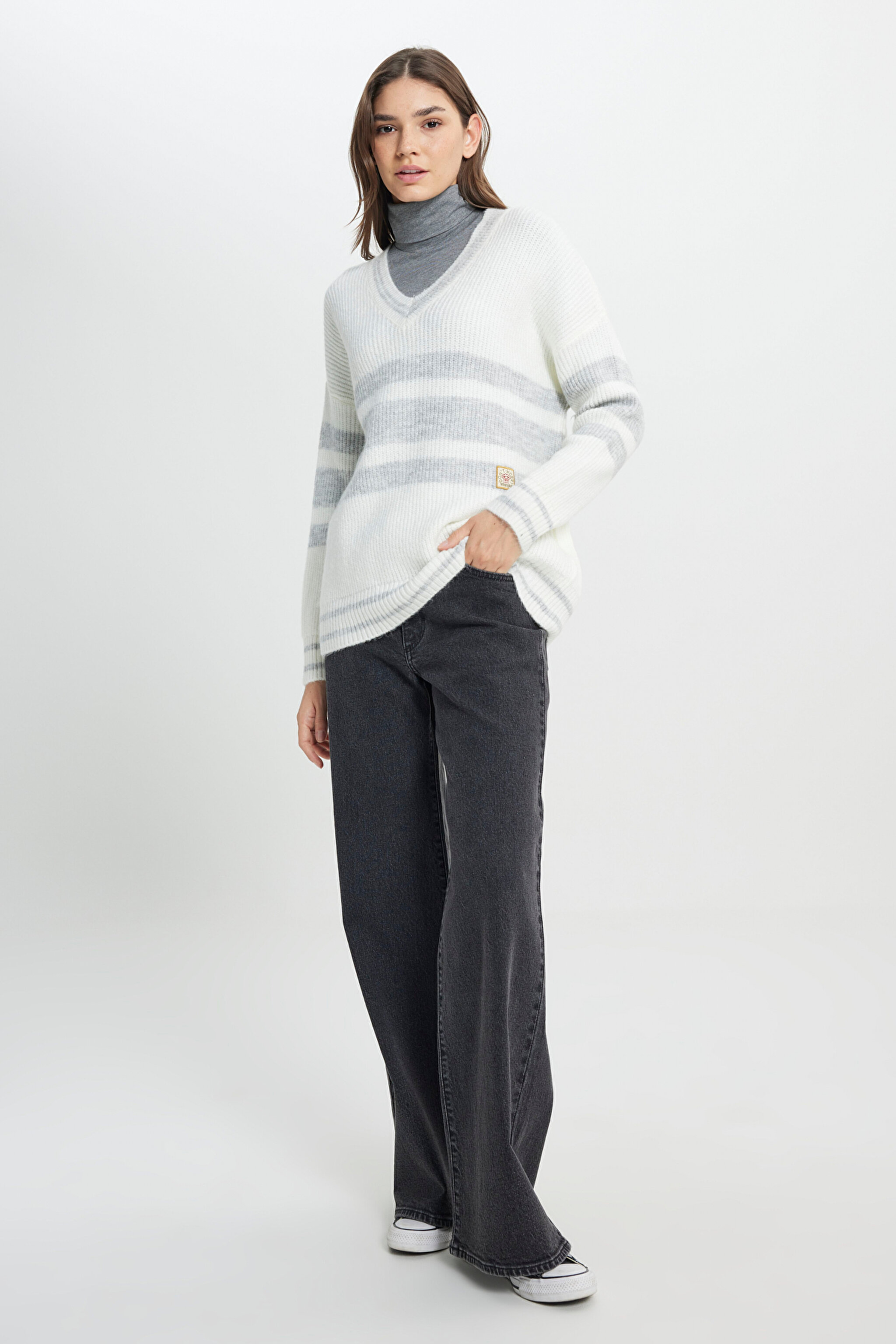 Relaxed Fit Geniş Kesim Yeşil Triko Kazak - Ecru-W242391275 (görsel 3)