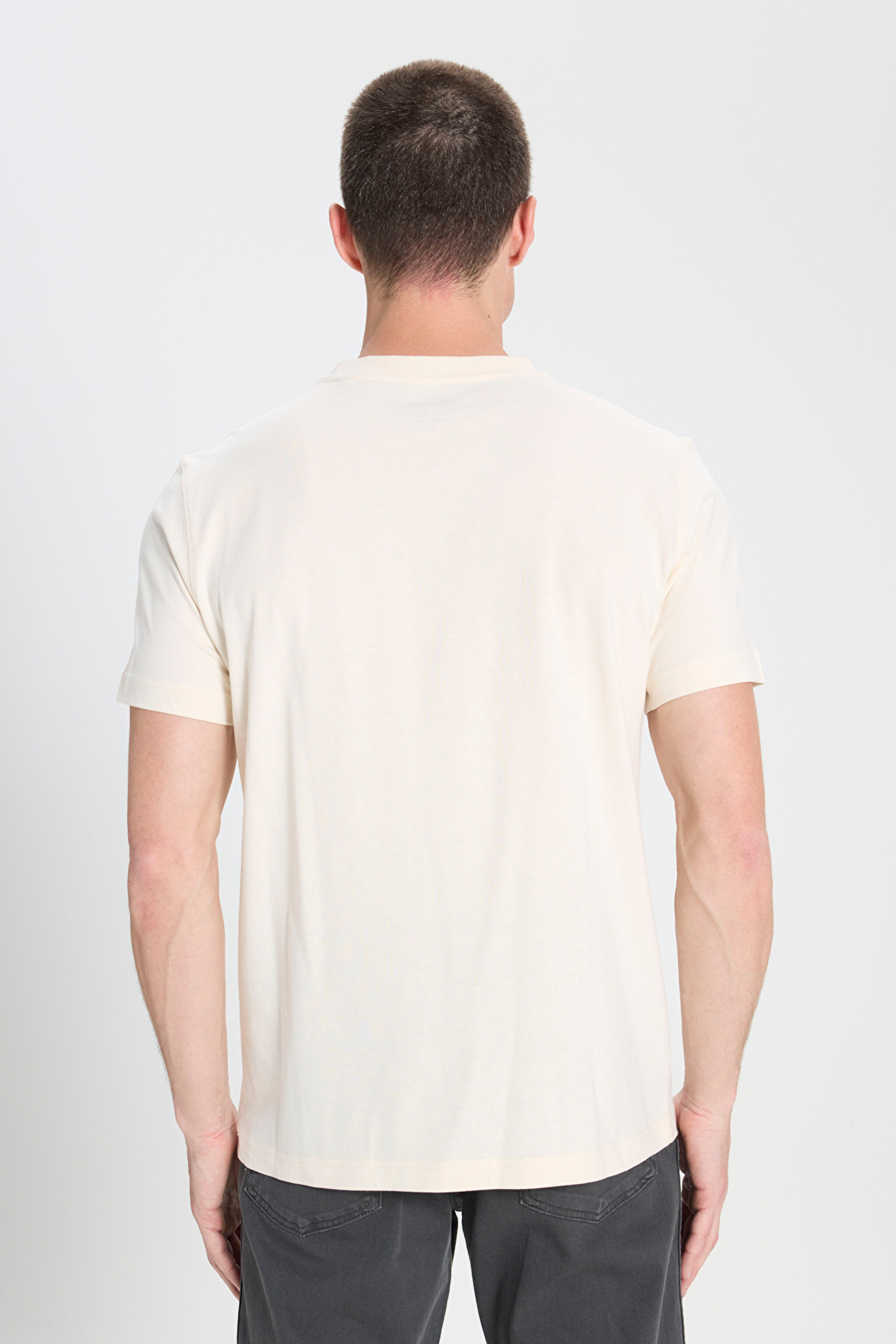 Regular Fit Normal Kesim Bisiklet Yaka %100 Pamuk Ekru Tişört - Ecru-W242437104 (görsel 5)