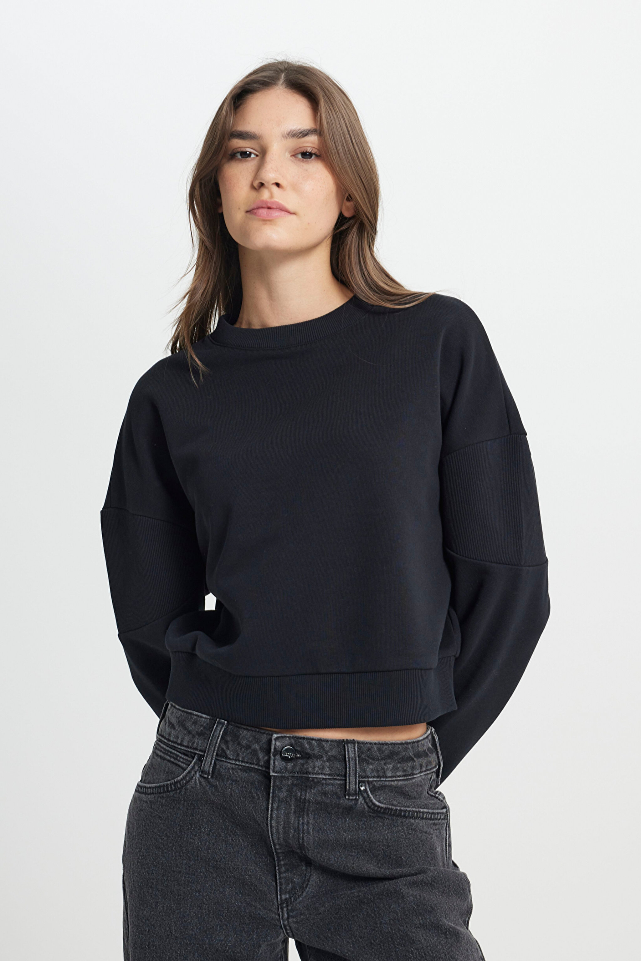 Relaxed Fit Geniş Kesim Bisiket Yaka Antrasit Sweatshirt - Faded Black-W242451XV6 (görsel 2)