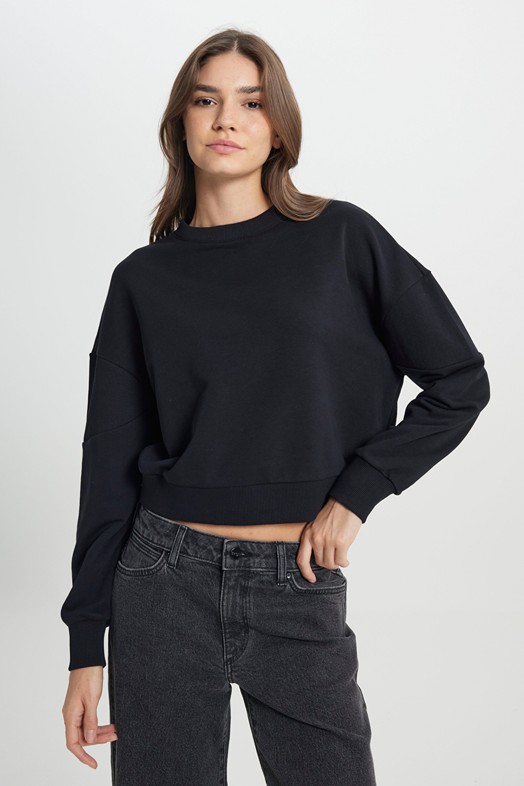 Relaxed Fit Geniş Kesim Bisiket Yaka Antrasit Sweatshirt - Faded Black-W242451XV6 (görsel 7)