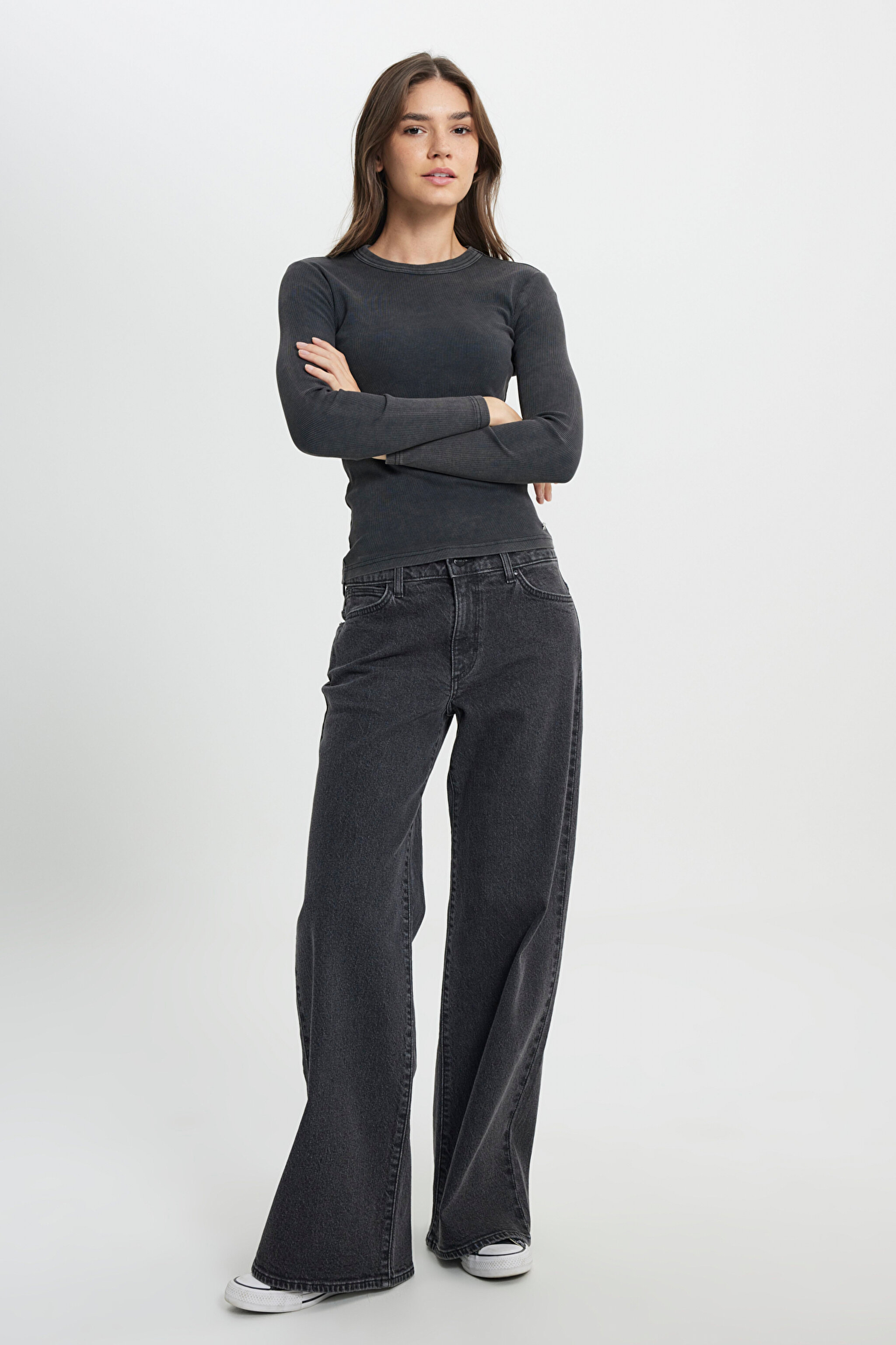 Slim Fit Dar Kesim Bisiklet Yaka Siyah Tişört - Black-W242576001 (görsel 3)