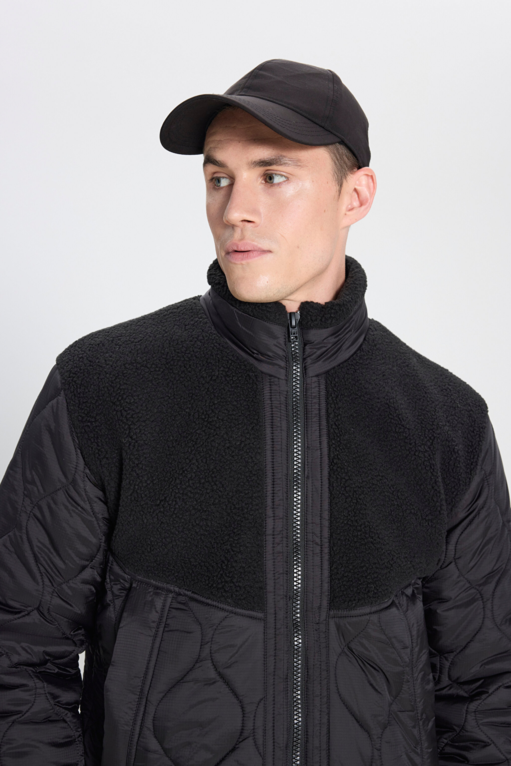 Regular Fit Normal Kesim Sherpa Detaylı Siyah Kapitone Mont - Black-W242644001 (görsel 4)