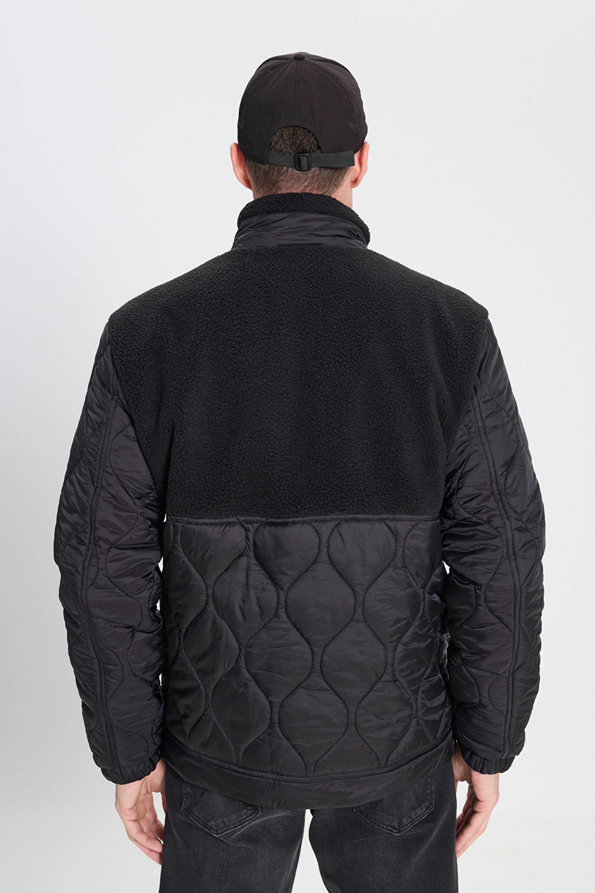 Regular Fit Normal Kesim Sherpa Detaylı Siyah Kapitone Mont - Black-W242644001 (görsel 6)