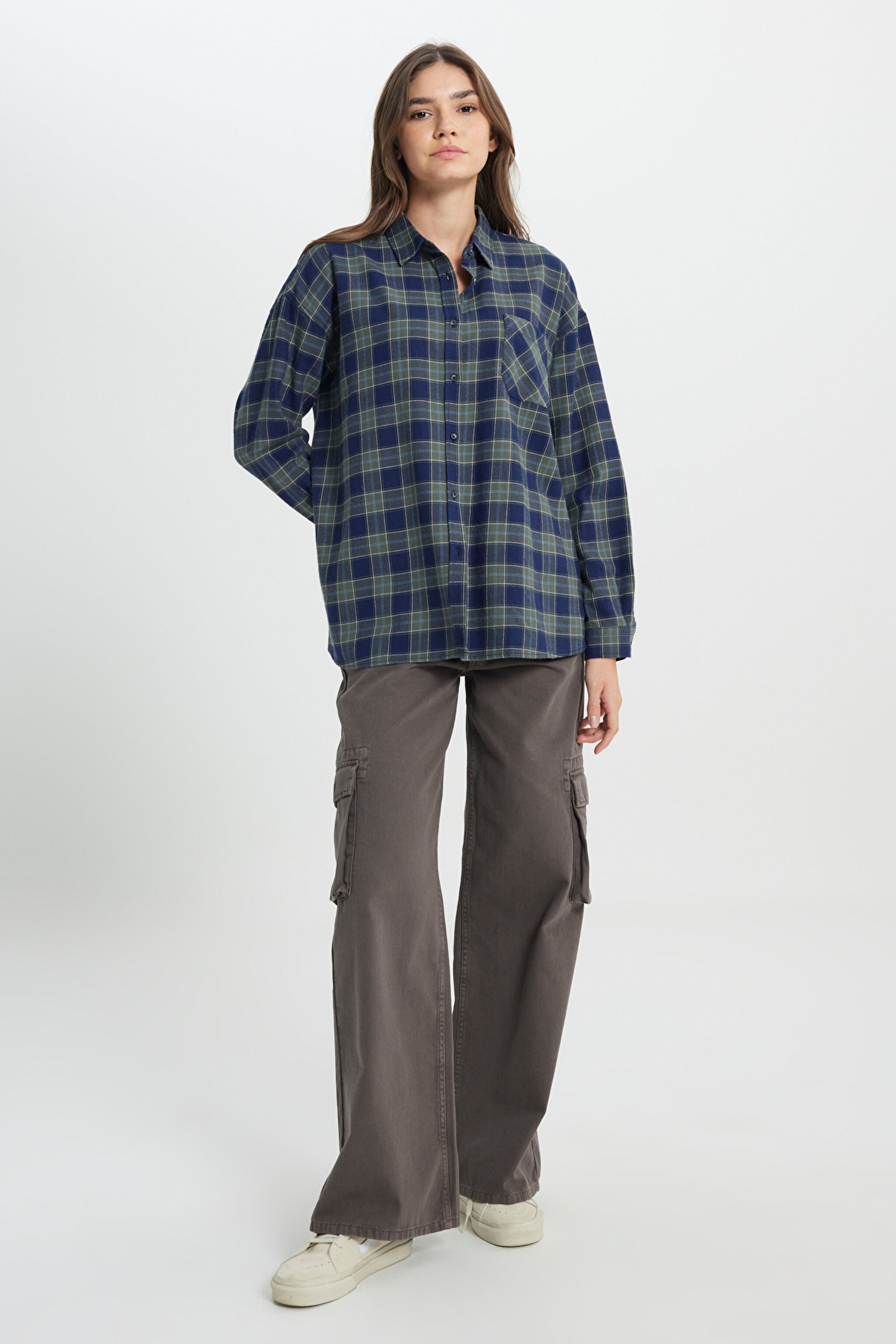 Oversize Bol Kesim %100 Pamuk Koyu Yeşil Gömlek - Dark Green-W242716826 (görsel 3)