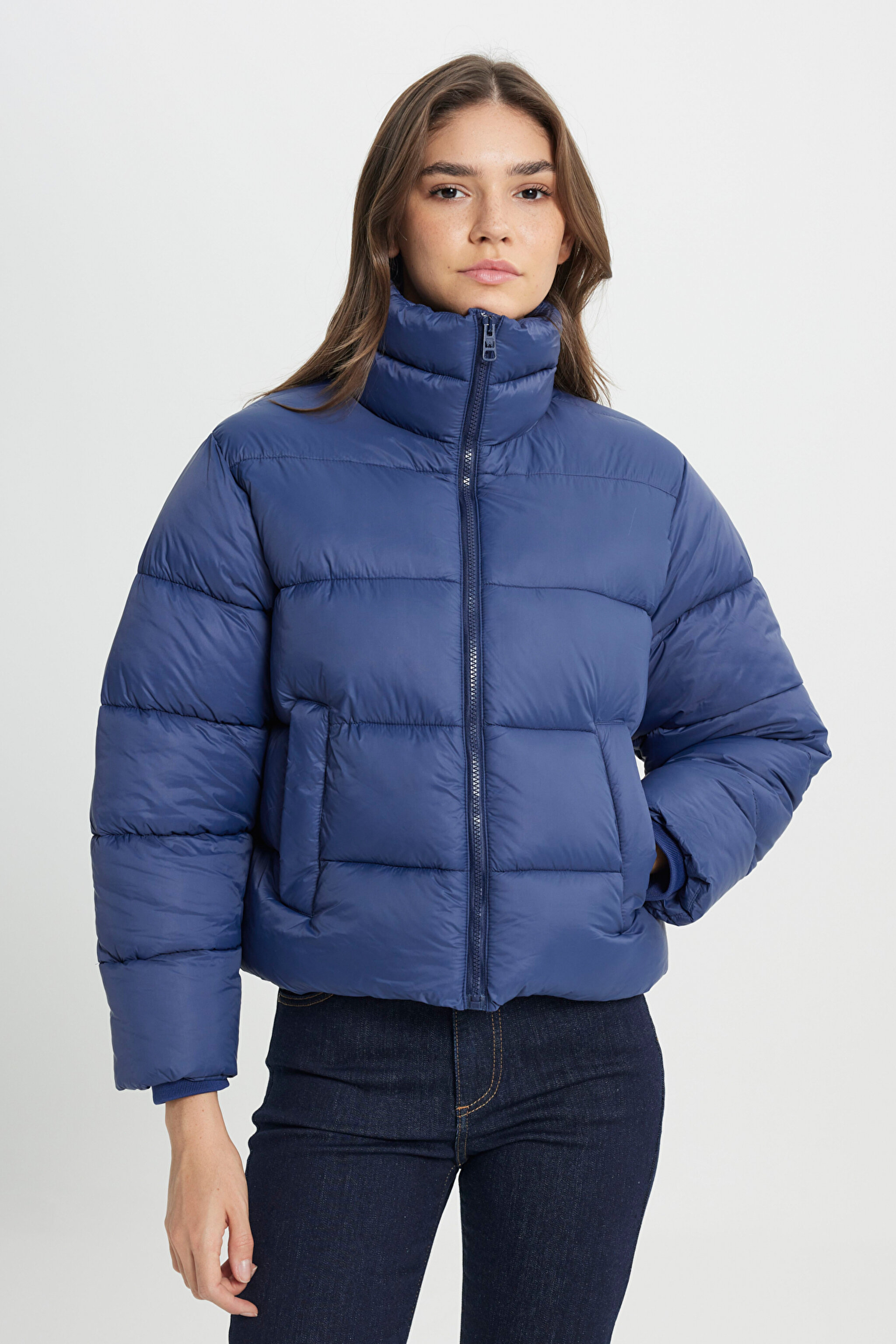 Loose Fit Rahat Kesim Lacivert Şişme Mont - Navy-W242720410 (görsel 3)