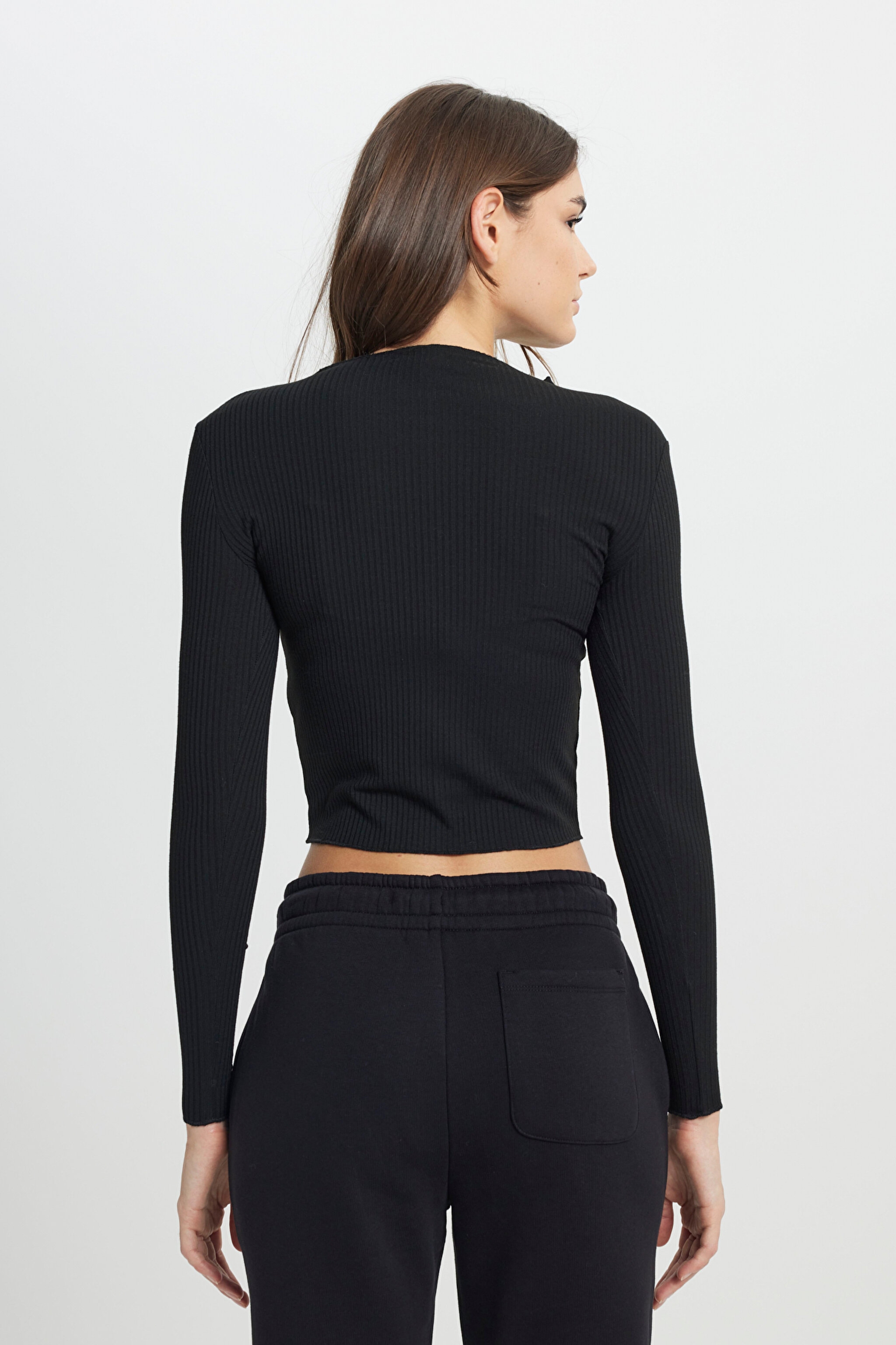 Regular Fit Normal Kesim Bisiket Yaka Siyah Uzun Kollu Tişört - Black-W242721001 (görsel 5)