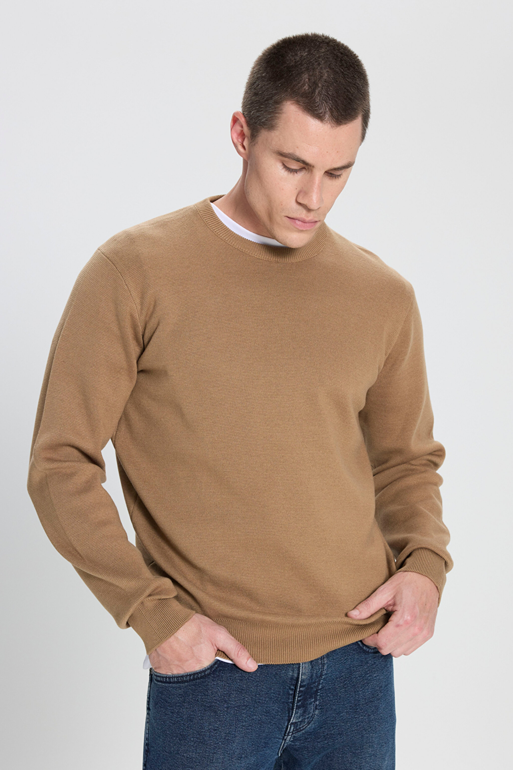 Regular Fit Normal Kesim Bisiklet Yaka Bej Triko Kazak - Beige-W242724614 (görsel 2)