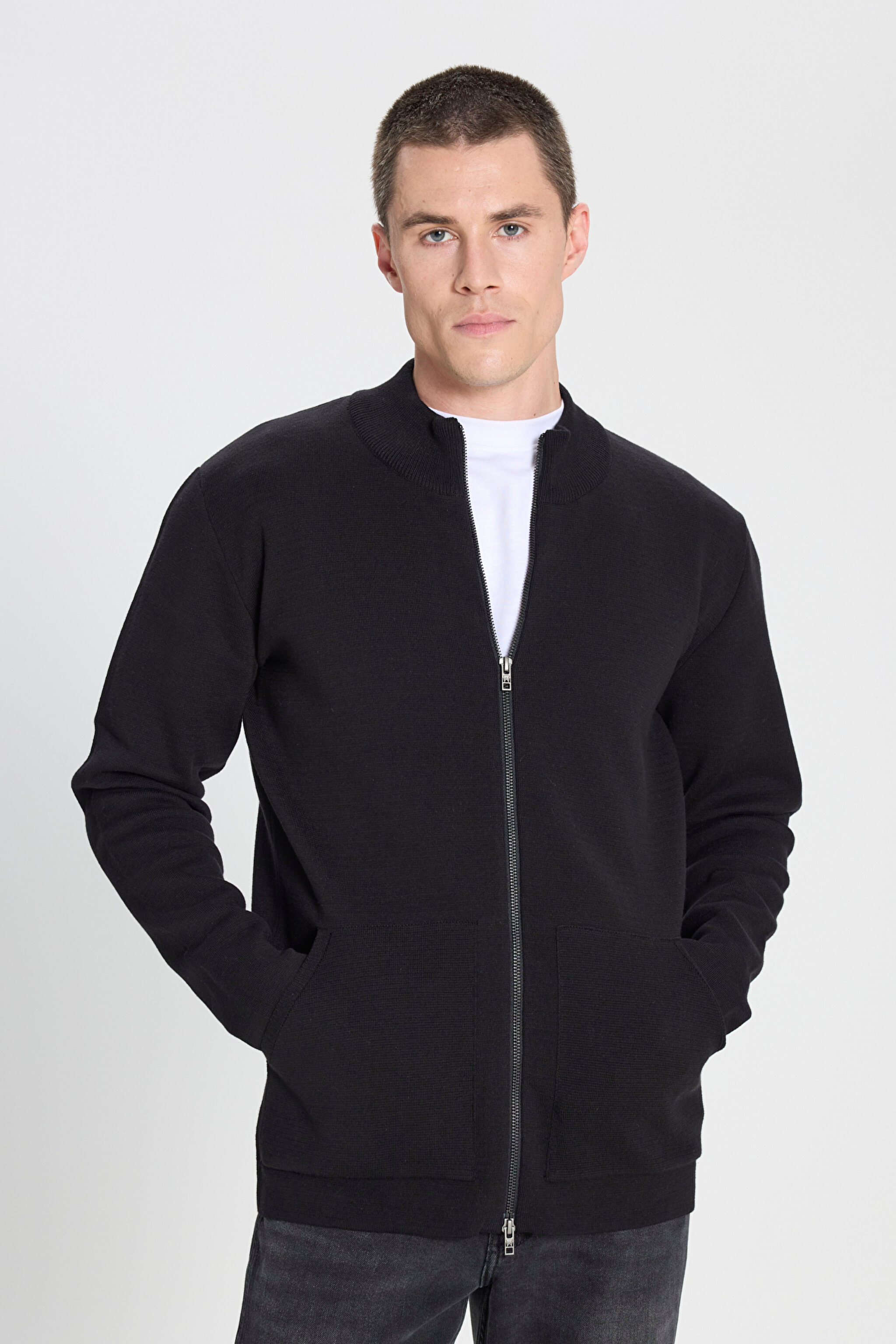 Regular Fit Normal Kesim Fermuarlı Siyah Triko Hırka - Black-W242725001