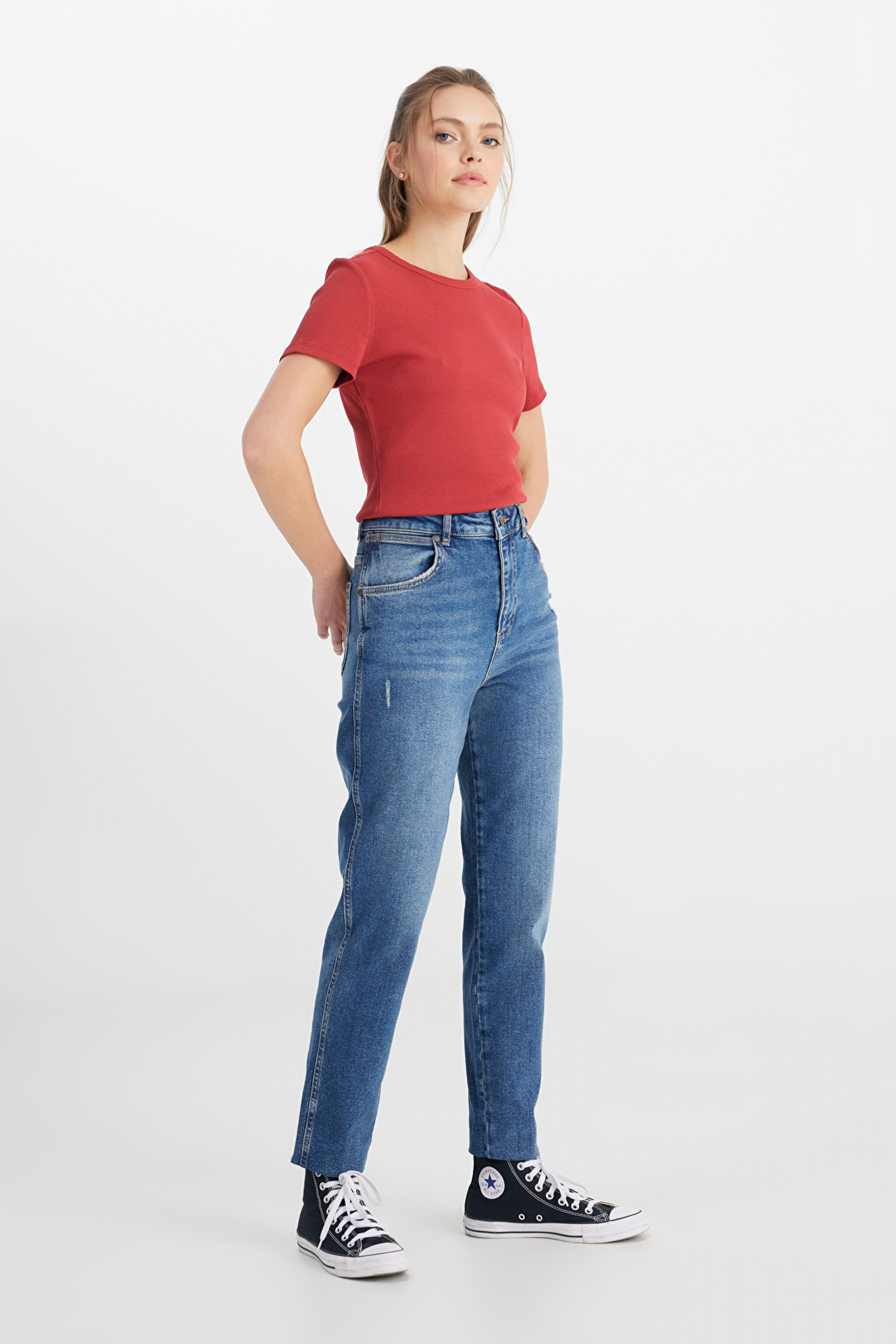 Mom Fit Yüksek Bel Dar Paça Esnek Jean Kot Pantolon W246009XT