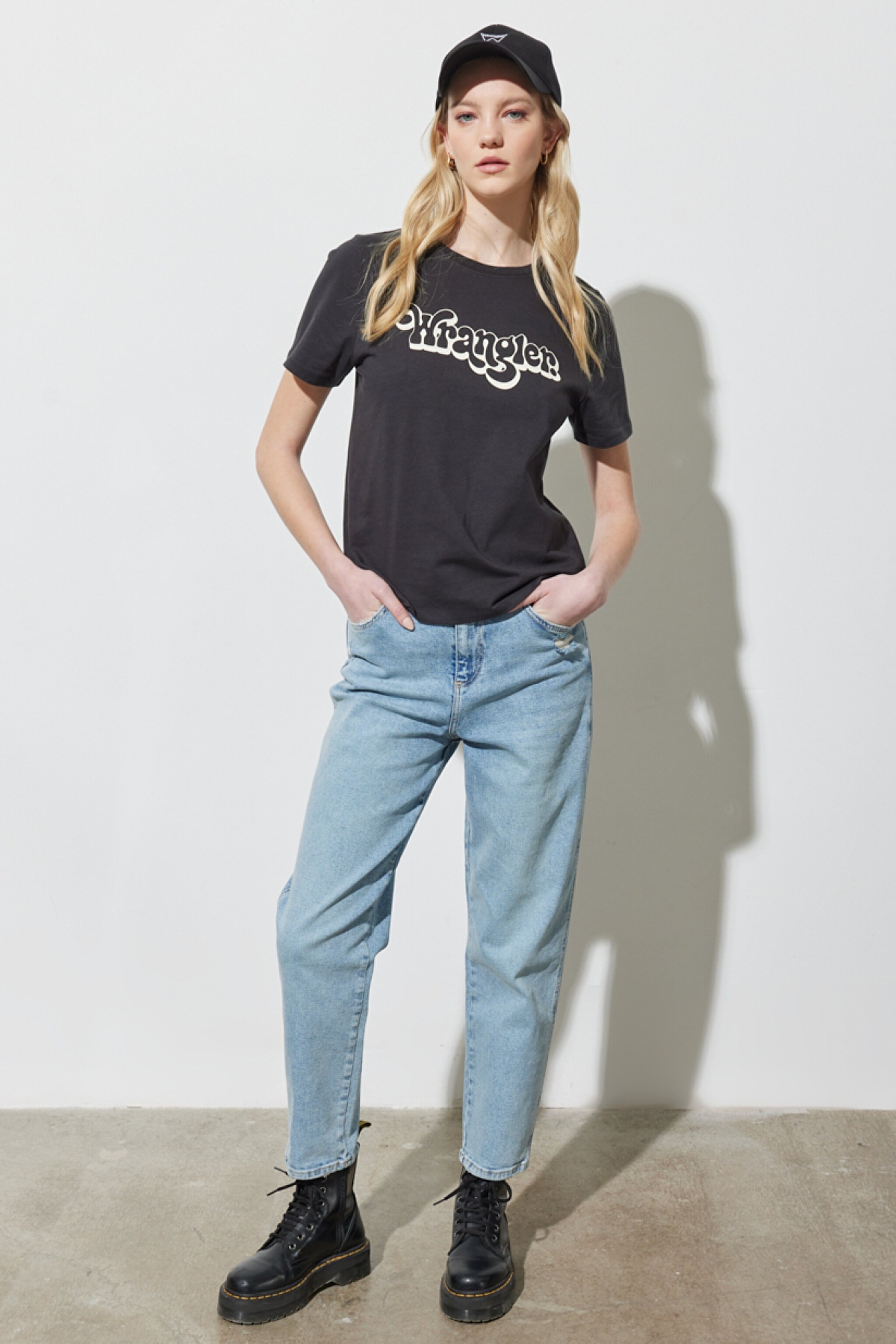 Mom Fit Yüksek Bel Dar Paça Mavi Esnek Jean Kot Pantolon - Light Blue-W246012404 (görsel 3)