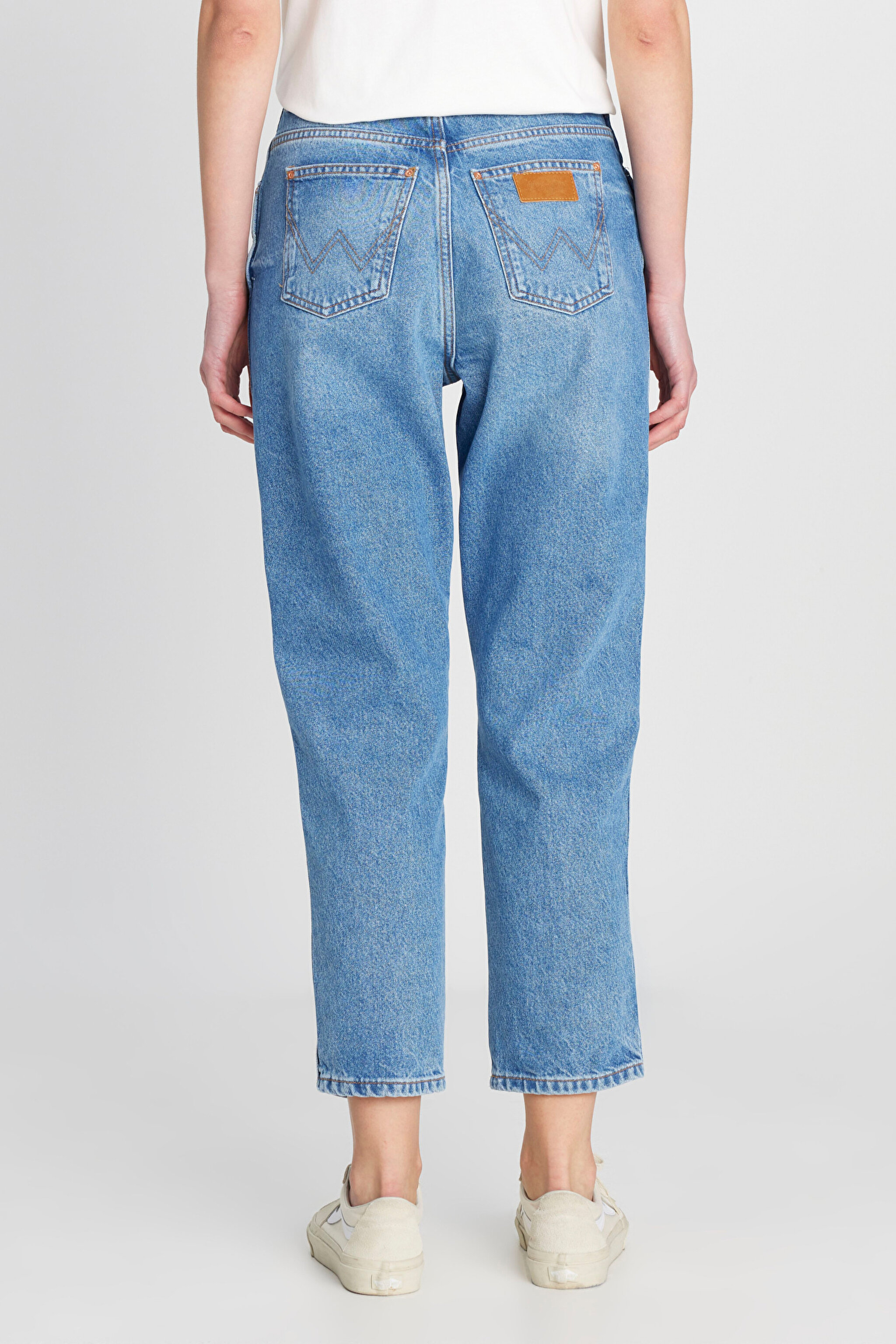 %100 Pamuk Mom Fit Yüksek Bel Mavi Jean Denim Pantolon - Mid Blue-W246027XT (görsel 4)