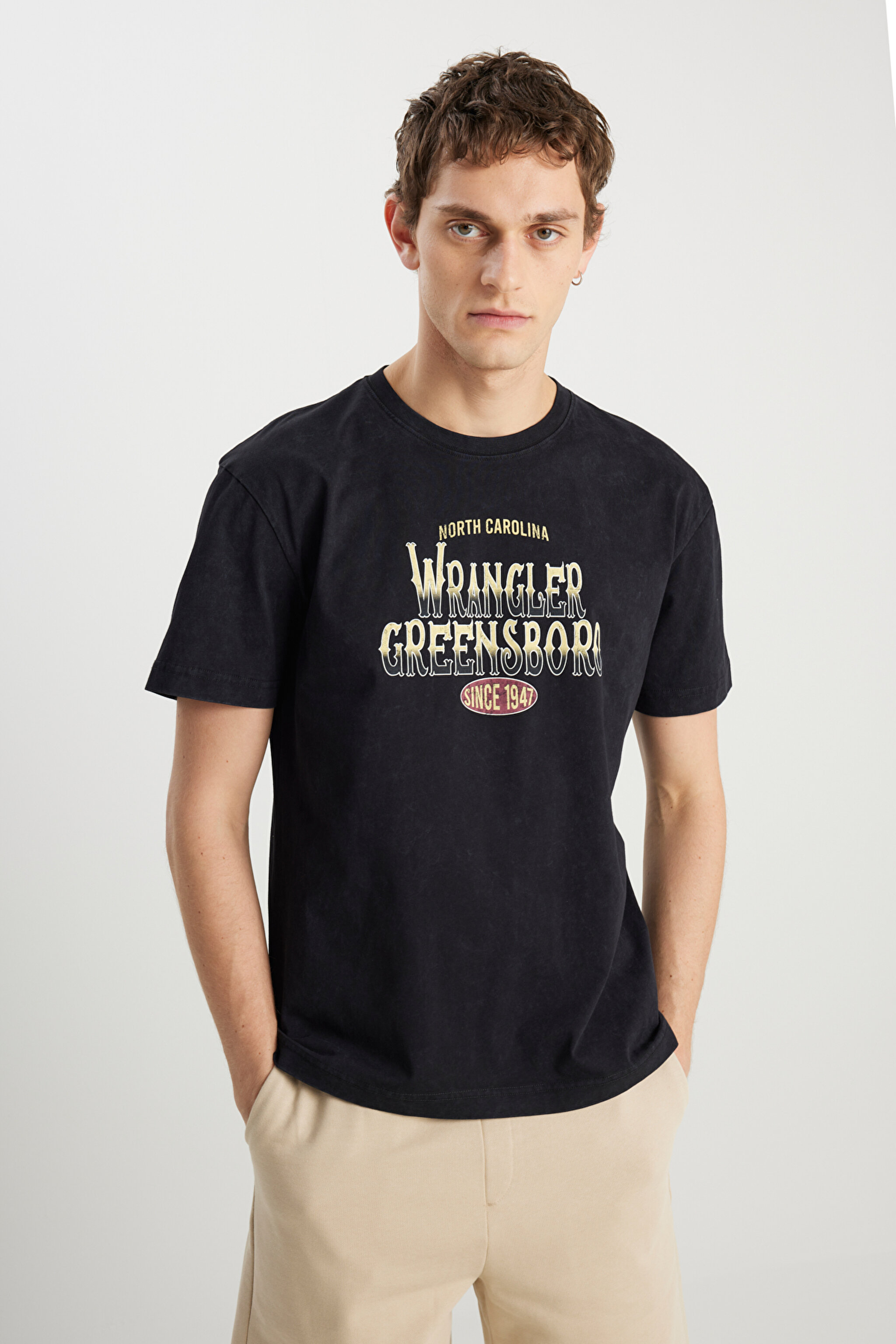 %100 Pamuk Relaxed Fit Geniş Kesim Big Logo Siyah Tişört - Black-W2510220001 (görsel 2)