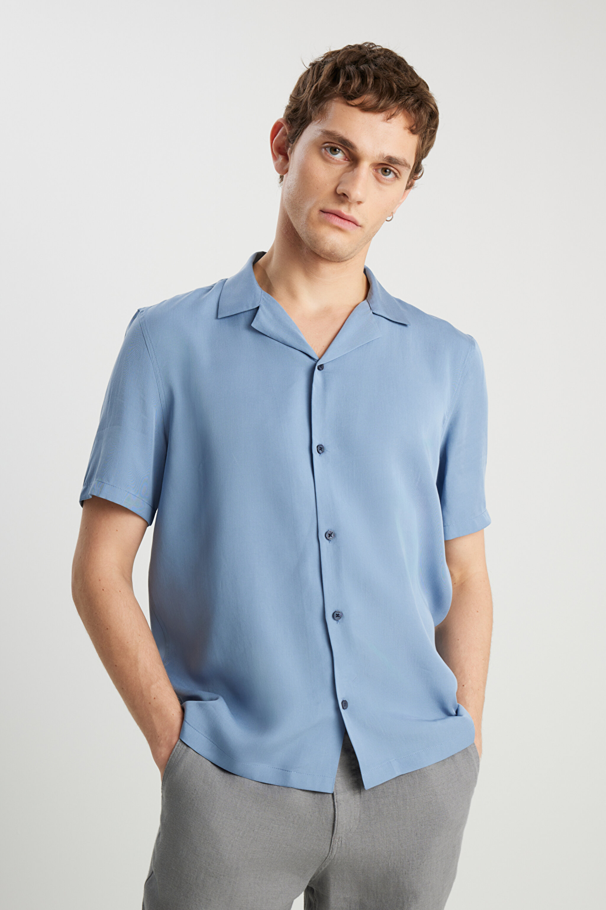 Relaxed Fit Geniş Kesim Yumuşak Dokulu Mavi Gömlek